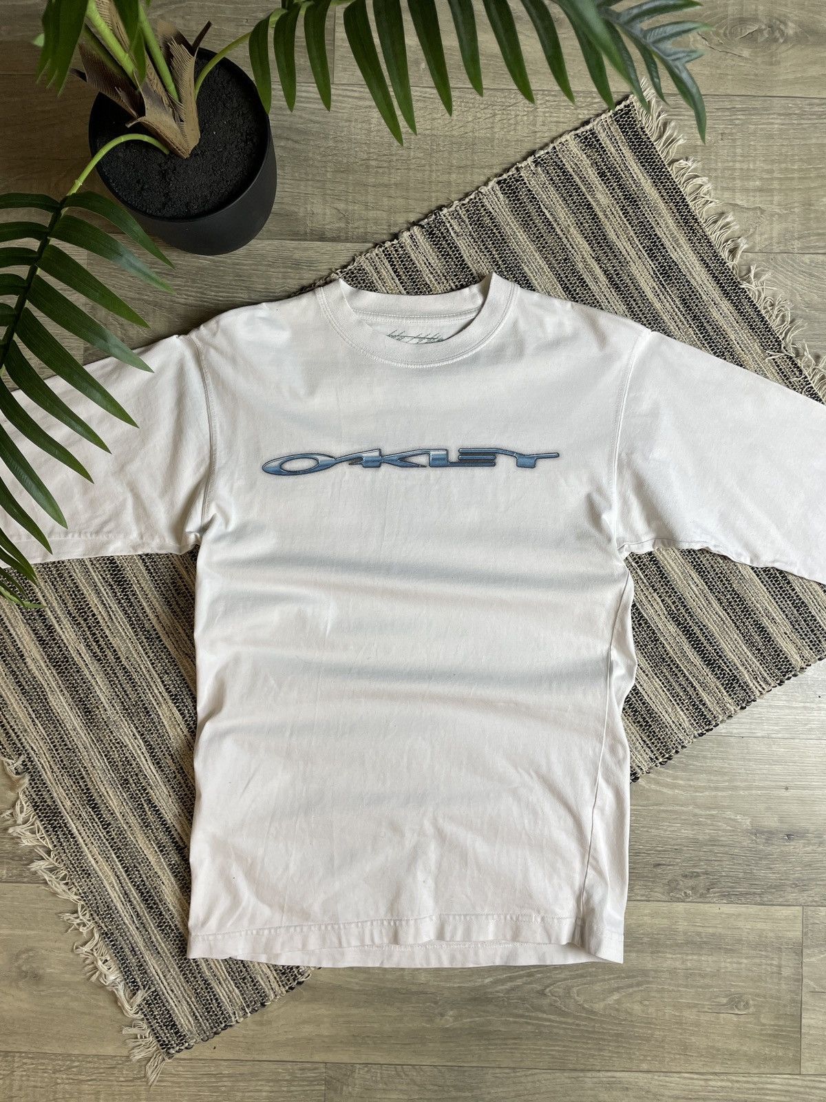 Oakley OAKLEY 00s Big Central Back Logo Longsleeve Shirt Size US S / EU 44-46 / 1 - 2 Thumbnail
