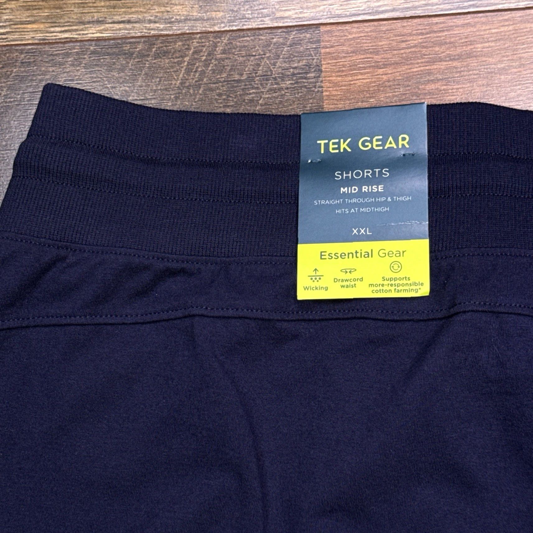 Tek Gear Tek Gear Shorts Womens 2XL Navy Blue Mid Rise Stretch Activewear Gym Training Running Cross Training Regular Inseam 5 in Size 40" / US 18 - 5 Thumbnail