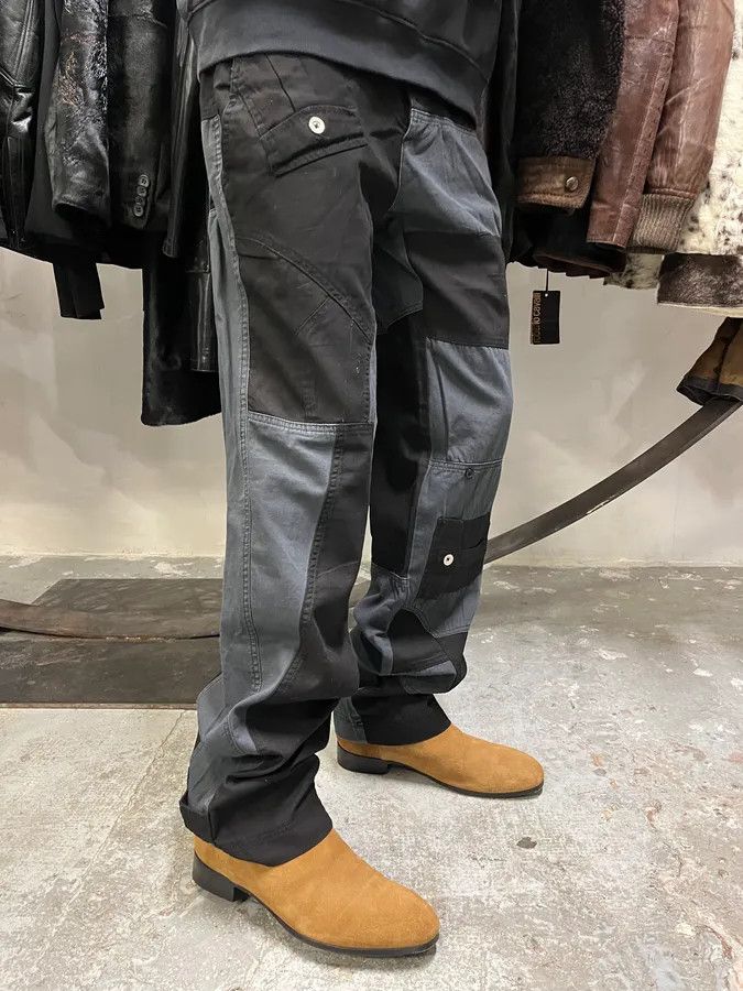 Vintage AW2007 Dolce & Gabbana Multi Pockets Cargo Black & Grey Pants Size US 32 / EU 48 - 2 Thumbnail