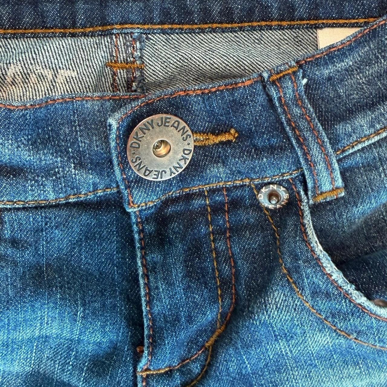 DKNY DKNY Women's Straight Fit Jeans Medium Blue Wash Size 27/28 Size 26" / US 2 / IT 38 - 5 Thumbnail