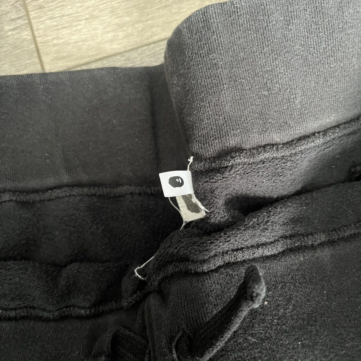 Bape A Bathing Ape Bape Busy Works Shark Sweatpants WGM Black XXL Size US 38 / EU 54 - 6 Thumbnail