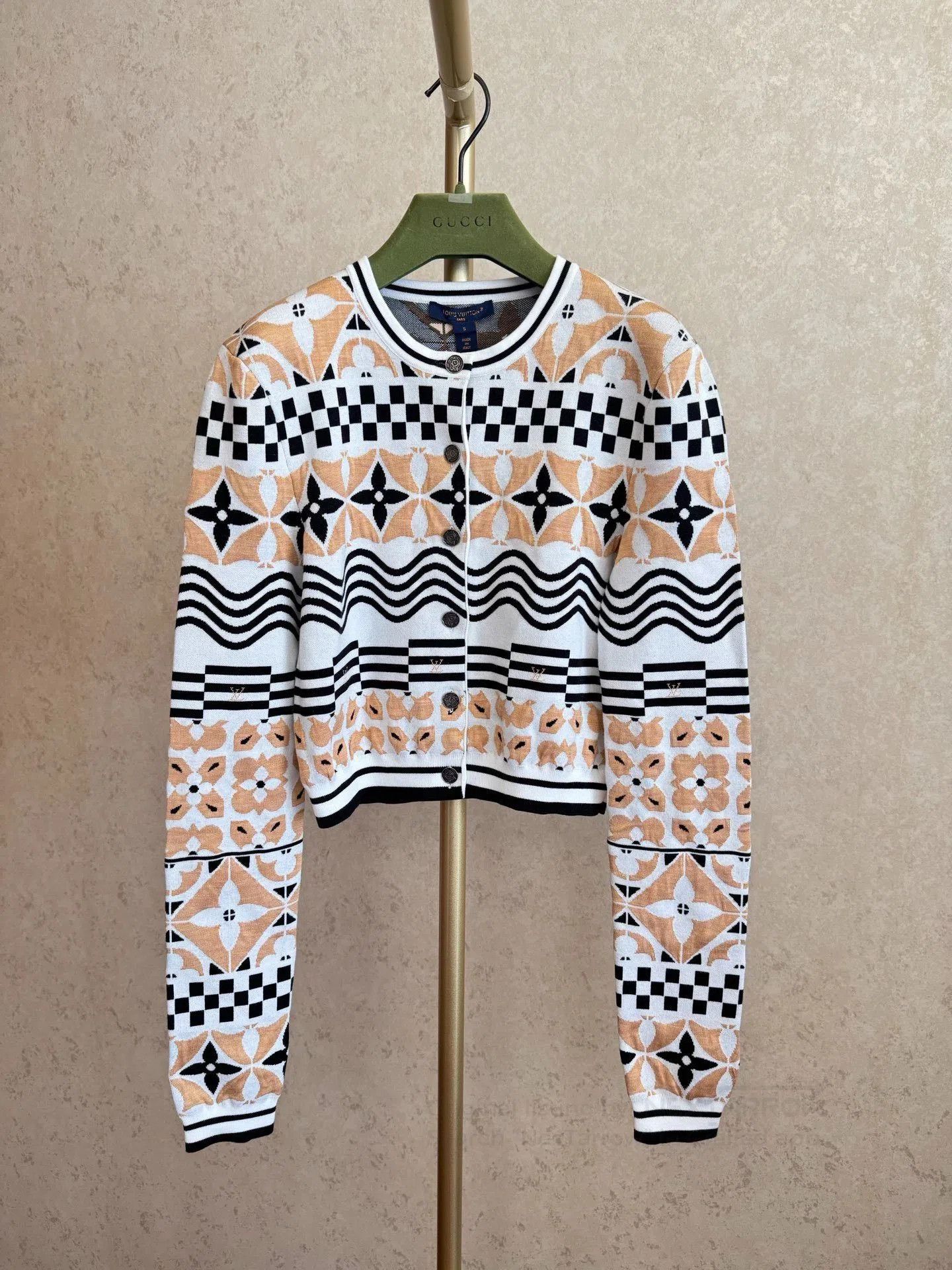 Louis Vuitton LV Knit Cardigan. Size S / US 4 / IT 40 - 1 Thumbnail