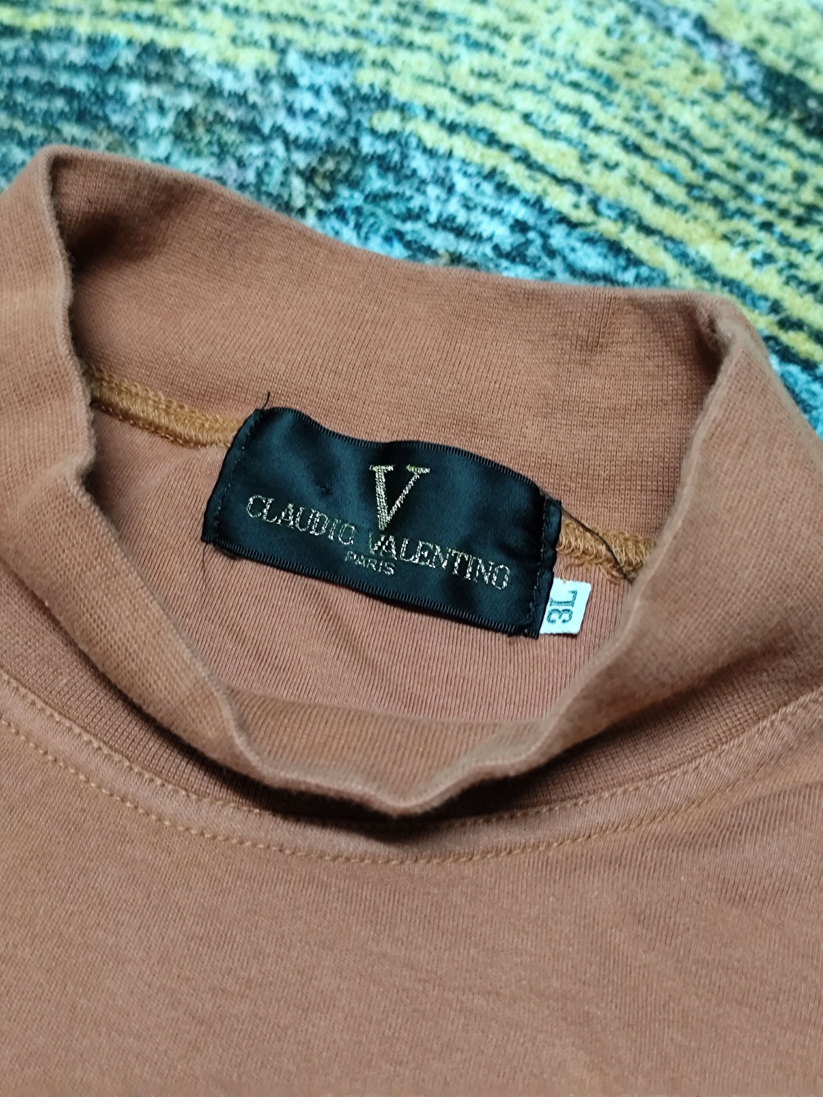 Vintage Claudio Valentino Paris Mock Neck Long Sleeve Tee Size US XXL / EU 58 / 5 - 5 Thumbnail