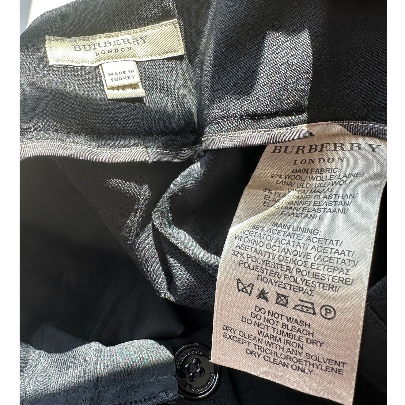 Burberry Burberry Wool Black Wide Leg Double Button Trouser Pockets 4 Size 27" / US 4 / IT 40 - 9 Thumbnail