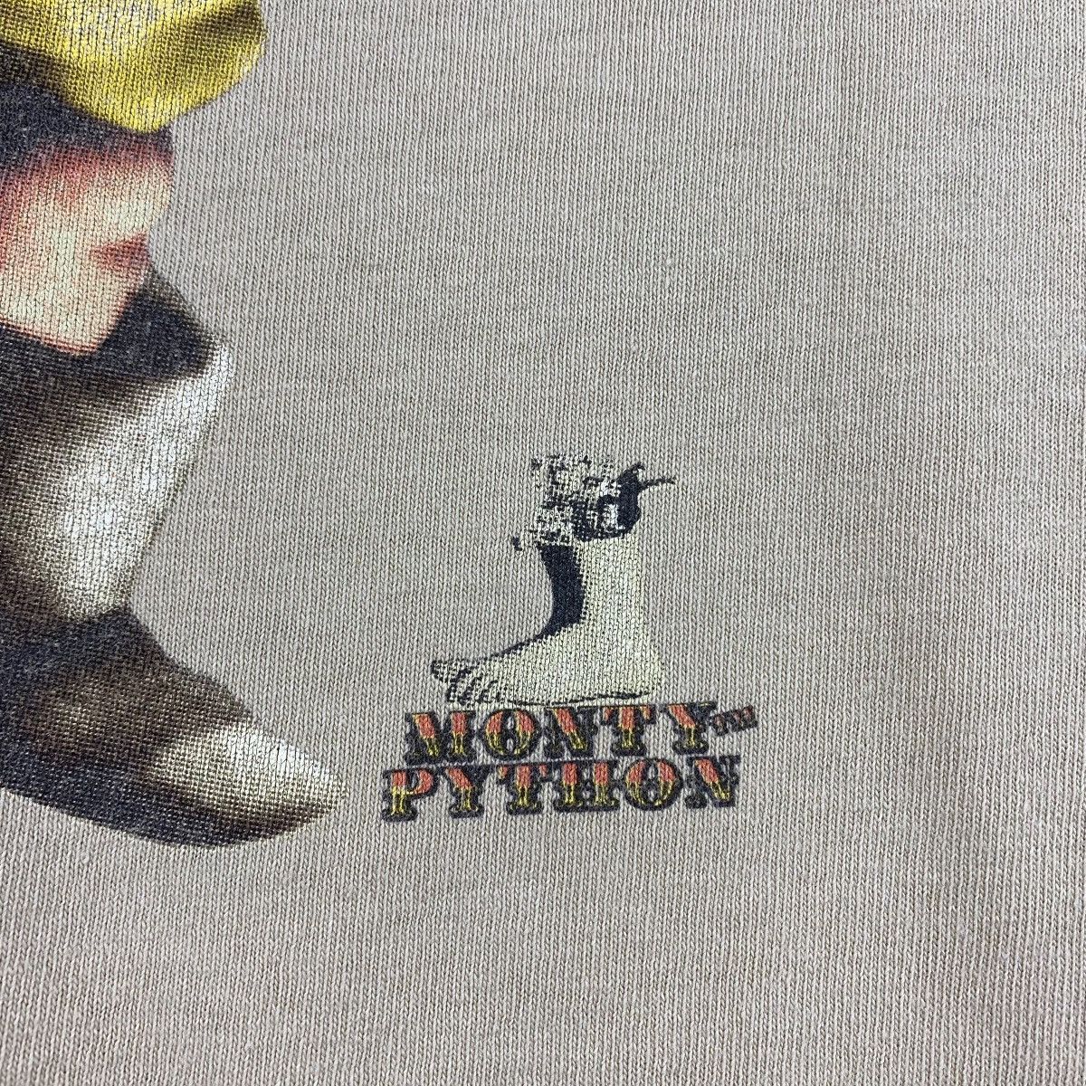 Vintage Vintage MONTY PYTHON Flying circus comedy group tee Size US L / EU 52-54 / 3 - 9 Thumbnail