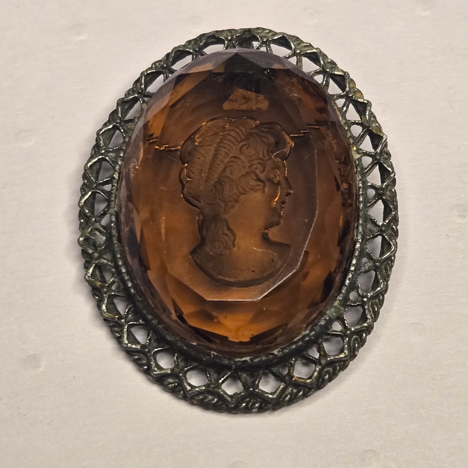 Vintage Vintage Amber Glass Cameo Brooch Pendant Ornate Filigree Size ONE SIZE - 1 Thumbnail