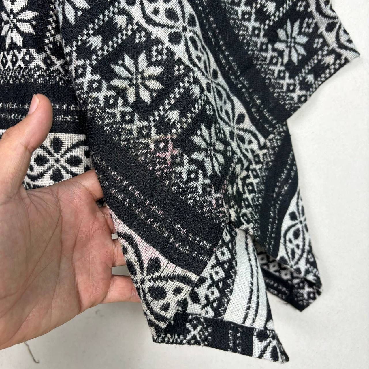 Cloak × Native Vintage Native Navajo Knitted Poncho Cloaks Capes Size US M / EU 48-50 / 2 - 6 Thumbnail