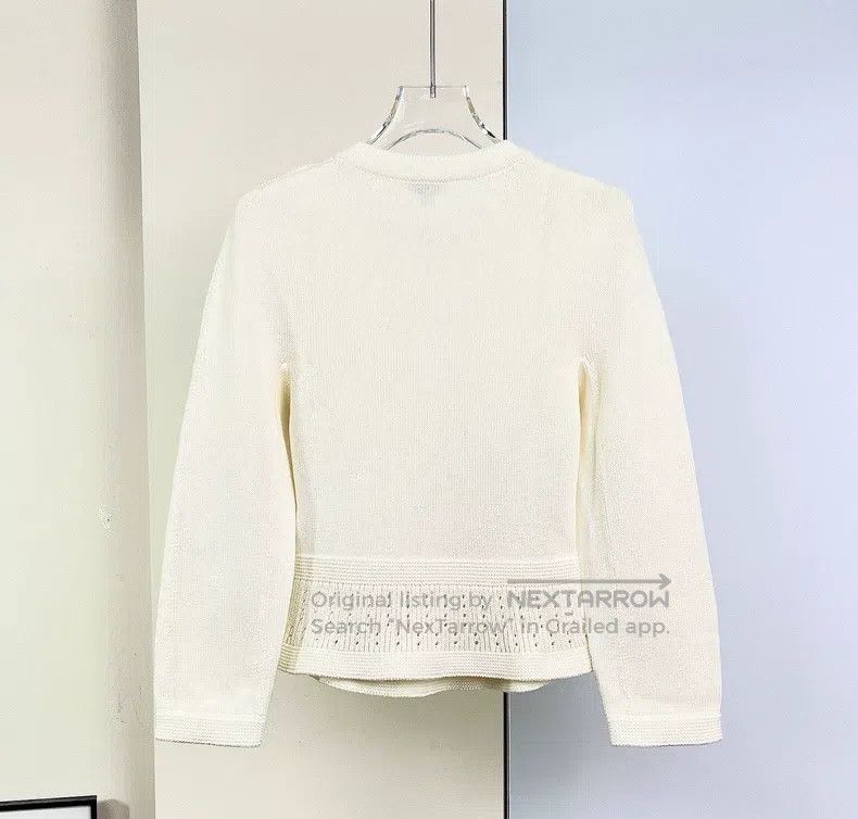 Chanel Chanel 23C beige elegant knitted long sleeves Size XXS / US 00 / IT 34 - 4 Thumbnail