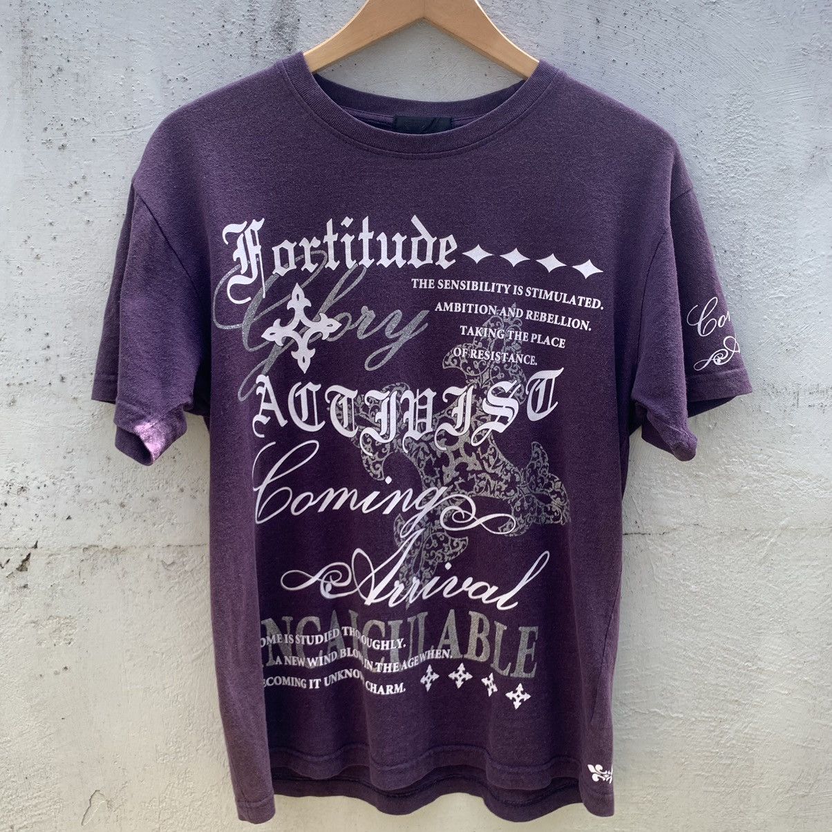 If Six Was Nine × Japanese Brand × Le Grande Bleu (L.G.B.) 💥BINDING OFFER💥 Wraco purple gothic graphic w/ shiny bead Size US L / EU 52-54 / 3 - 1 Thumbnail