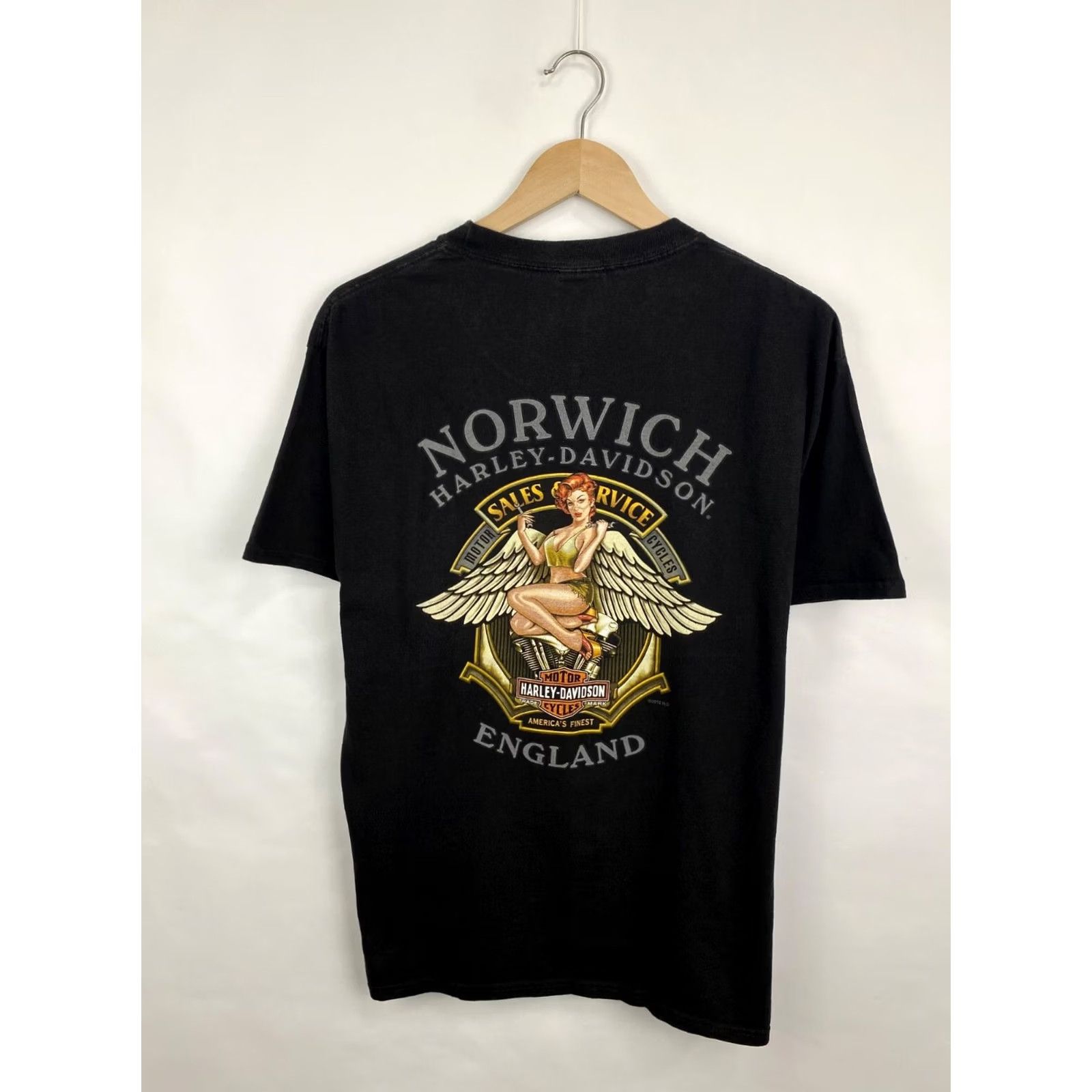 Harley Davidson VINTAGE Harley-Davidson T-Shirt Mens Shirt L Black England Sexy Girl Choppers Y2K Size US L / EU 52-54 / 3 - 3 Thumbnail