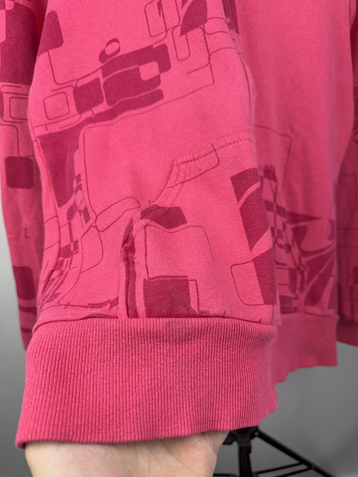 Oakley Y2K 00s Oakley Outdoor Pink Abstract Full Zip Hoodie M Size M / US 6-8 / IT 42-44 - 4 Thumbnail