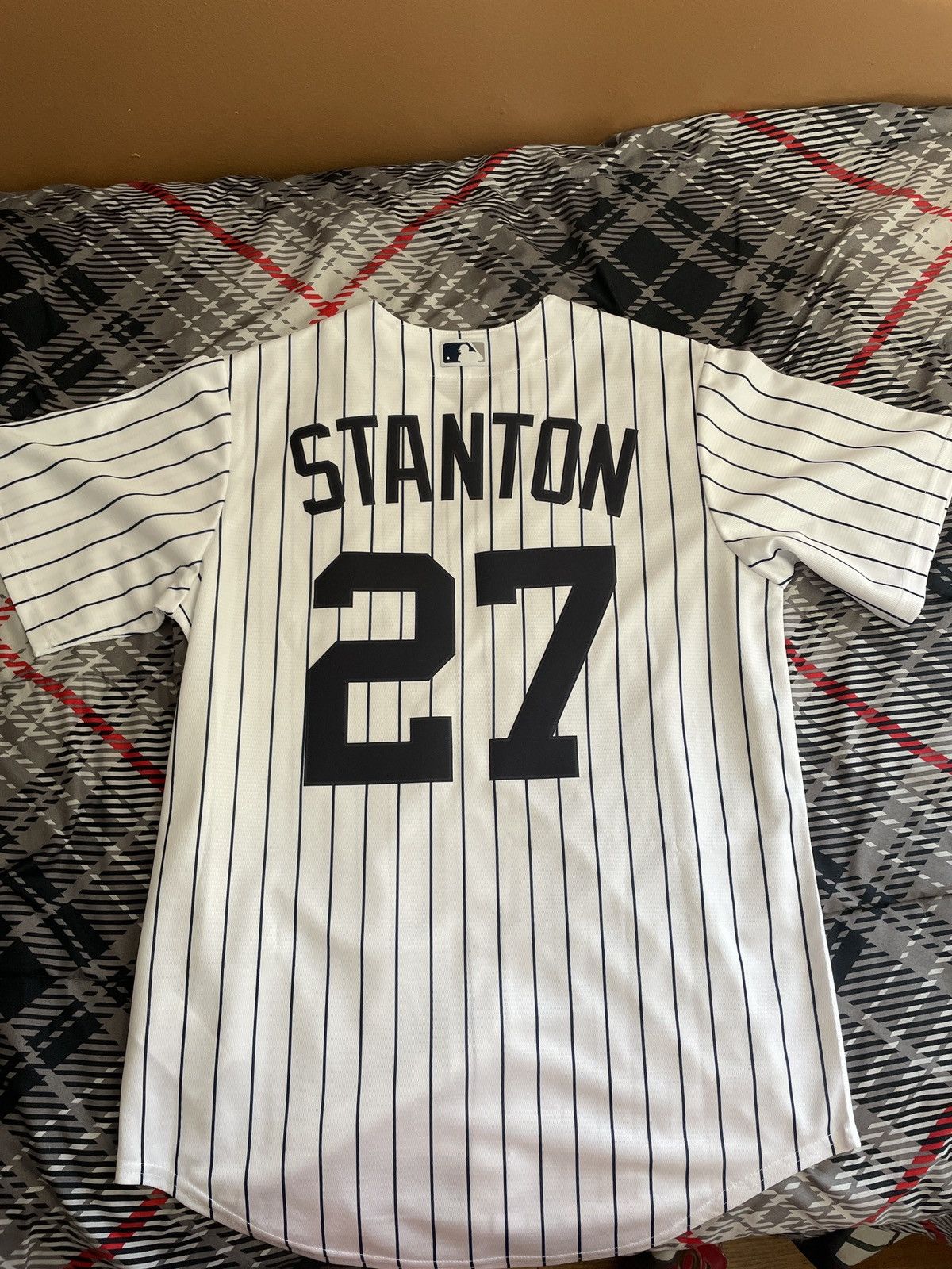 Nike New York Yankees 27 Stanton Jersey Medium with hat S/M Size US M / EU 48-50 / 2 - 7 Thumbnail