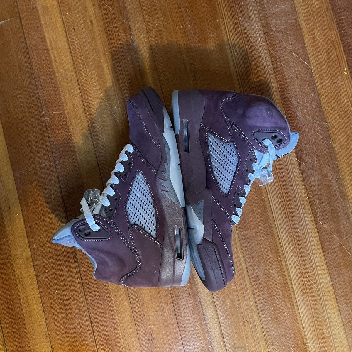 Jordan Brand Air Jordan 5 Retro SE 'Burgundy' (DZ4131-600) Size US 9.5 / EU 42-43 - 5 Thumbnail