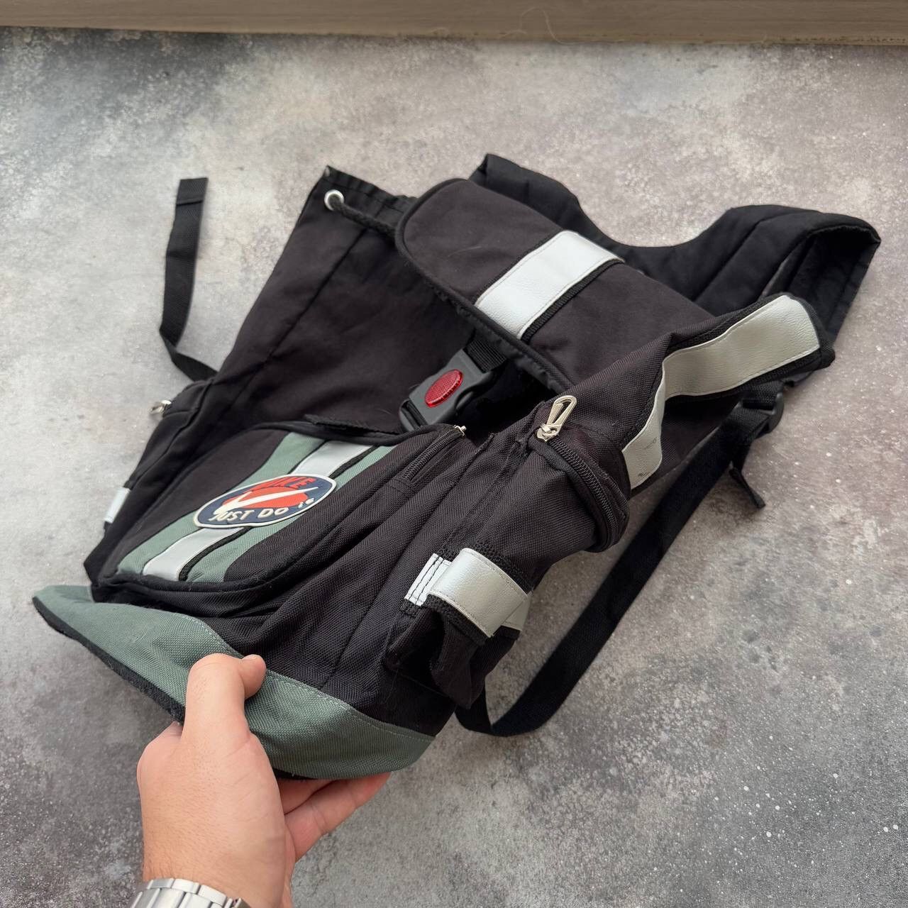 Hypebeast Nike Vintage Swoosh Logo Backpack Size ONE SIZE - 9 Thumbnail