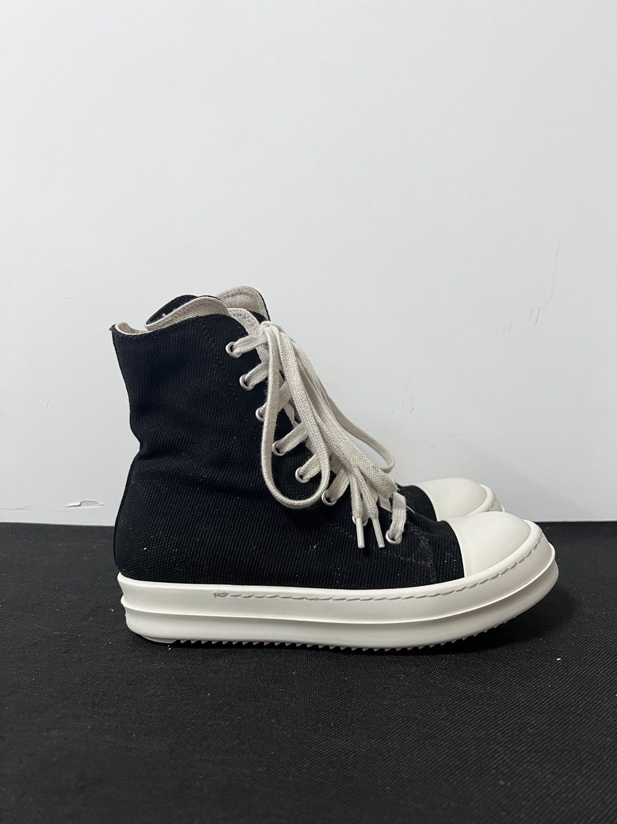Rick Owens Drkshdw Rick owens drkshdw ramones high top sneakers sz35.5 Size US 5.5 / IT 35.5 - 4 Thumbnail