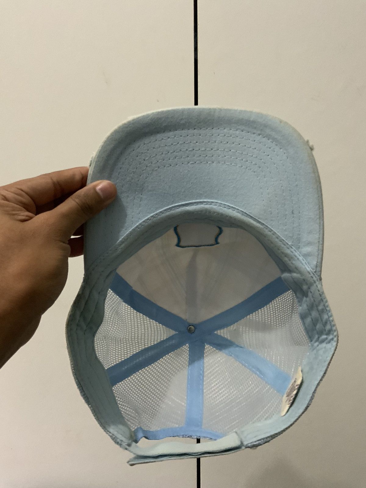 If Six Was Nine Taille Unique Distressed Trucker Hat Size ONE SIZE - 7 Thumbnail