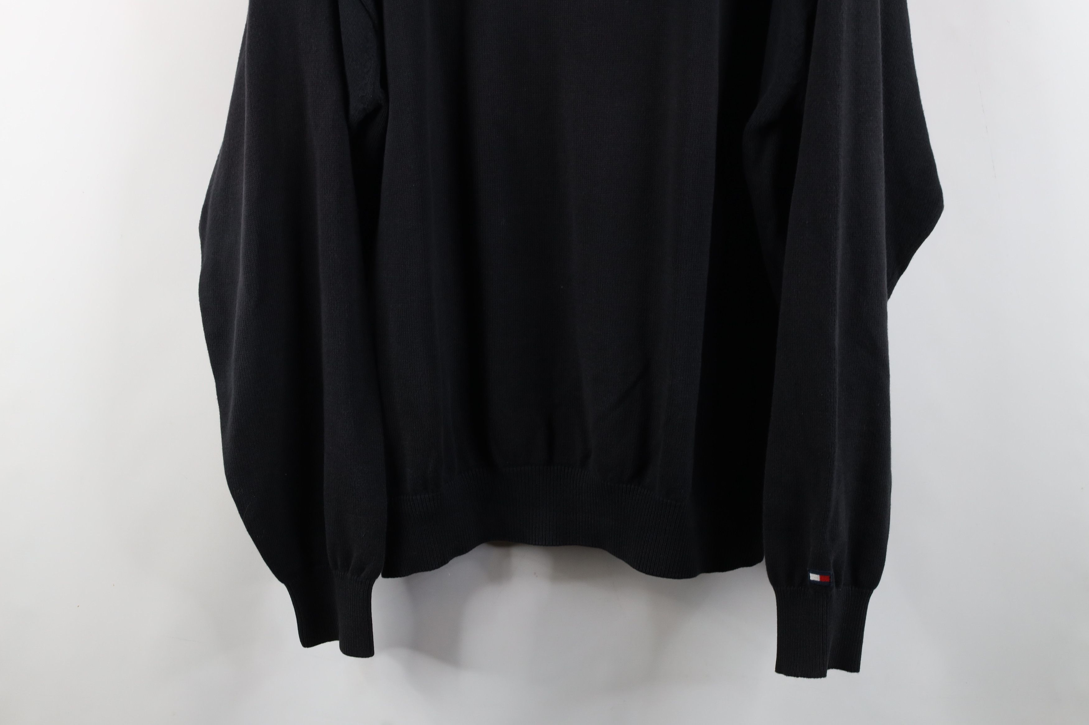 Tommy Hilfiger × Vintage Vintage 90s Tommy Hilfiger Golf Knit Crewneck Sweater Black Size US XL / EU 56 / 4 - 3 Thumbnail