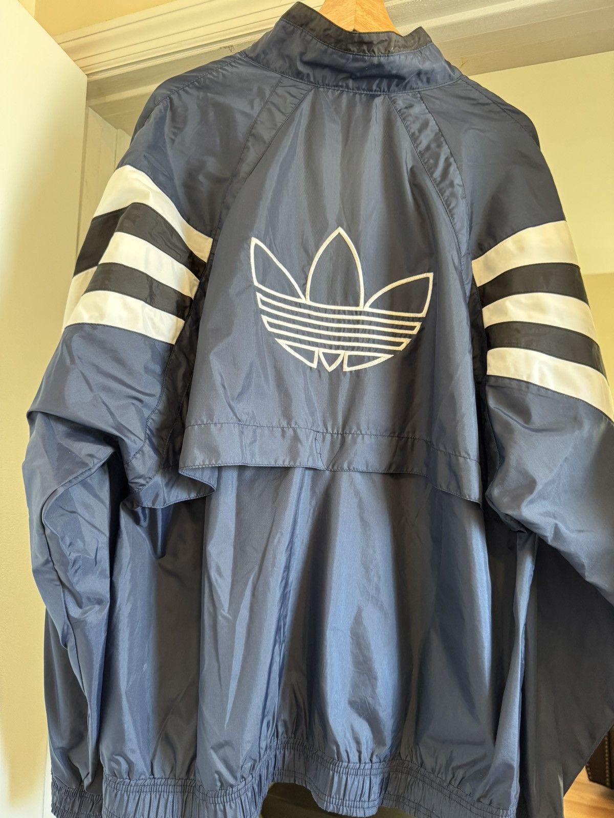 Adidas Vintage Adidas Windbreaker size XL Size US XL / EU 56 / 4 - 1 Thumbnail