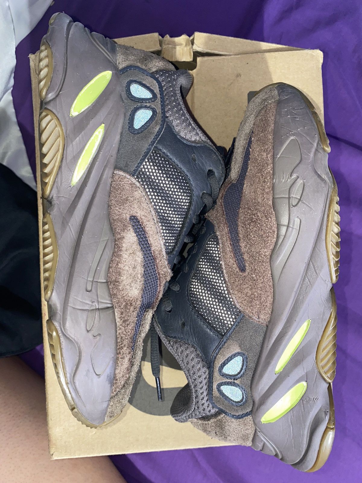 Adidas Yeezy Boost 700 Mauve Size US 5 / EU 37 - 2 Thumbnail