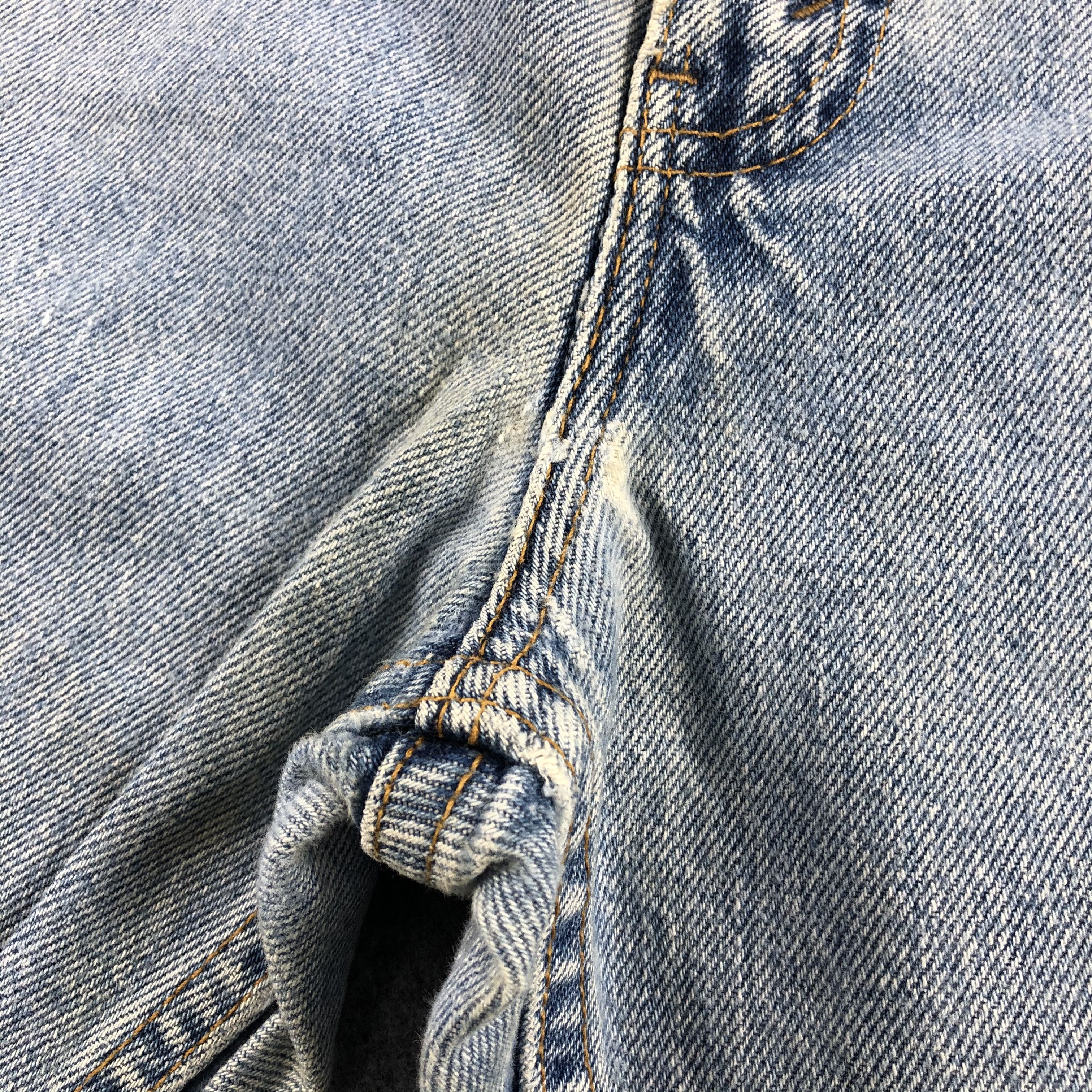 Levi's Vintage 90s Light Wash Levis 505 Jeans-J2126 Size US 39 - 10 Thumbnail