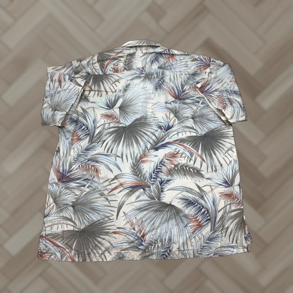 Tori Richard Tori Richard Honolulu Button-Up Shirt Floral Ivory L Men Short Sleeve Shirt Mens Size US L / EU 52-54 / 3 - 1 Thumbnail