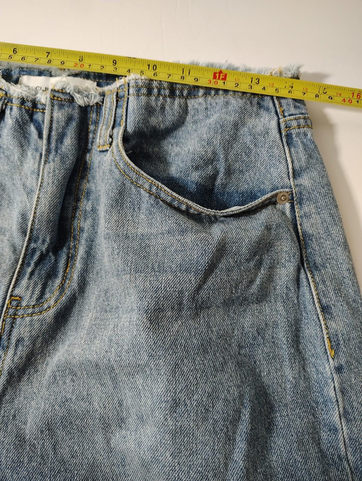 Fashion Nova Fashion Nova Straight Wide Leg Jeans Size 7 Light Blue Wash Size 28" / US 6 / IT 42 - 5 Thumbnail
