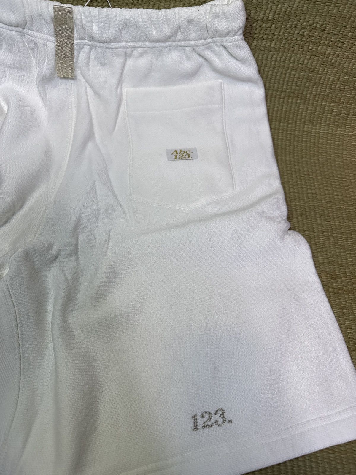 Advisory Board Crystals New Advisory Board Crystals XL Sweat Shorts White Size US 38 / EU 54 - 5 Thumbnail
