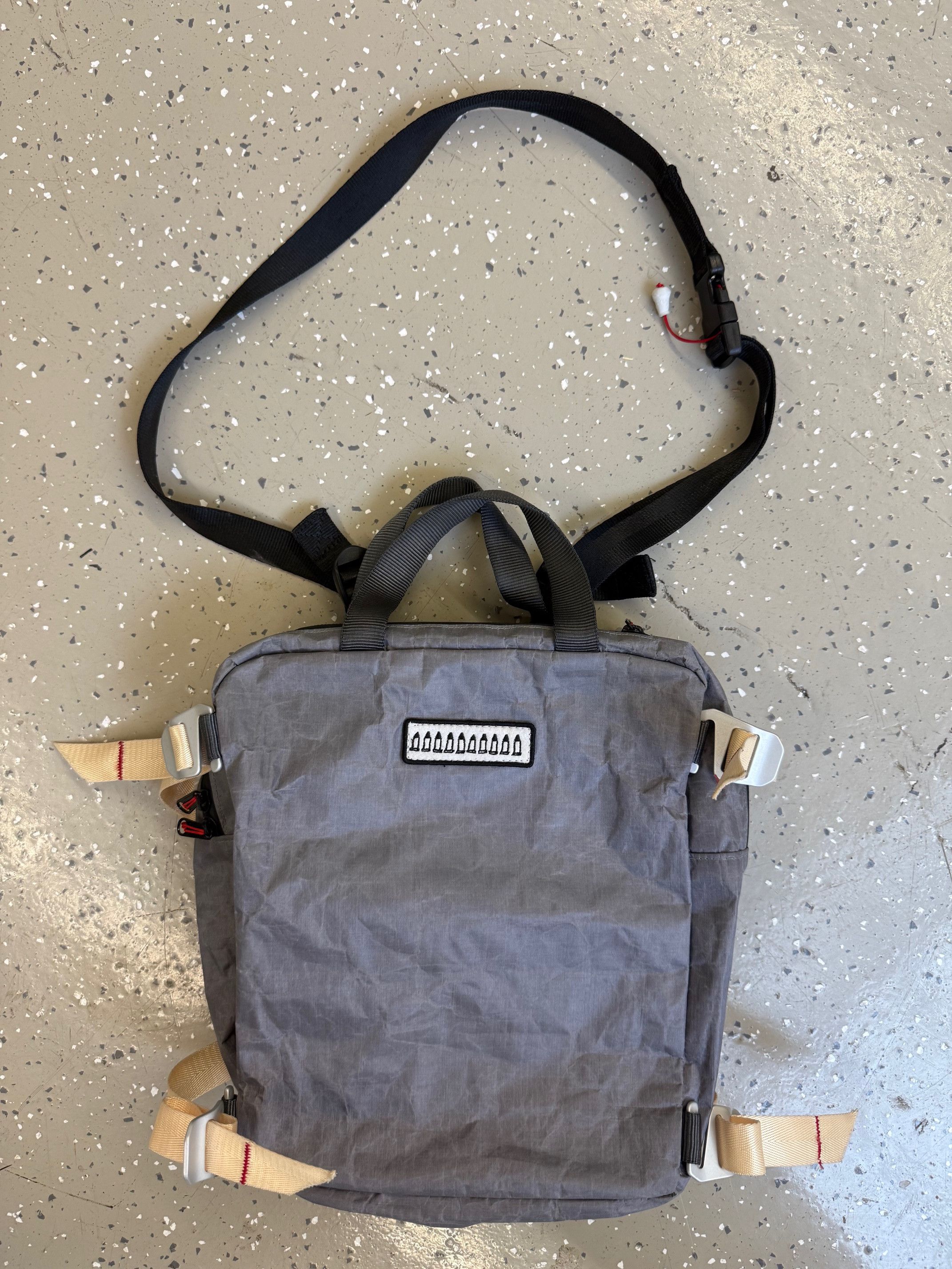 Tom sachs funny pack グレー