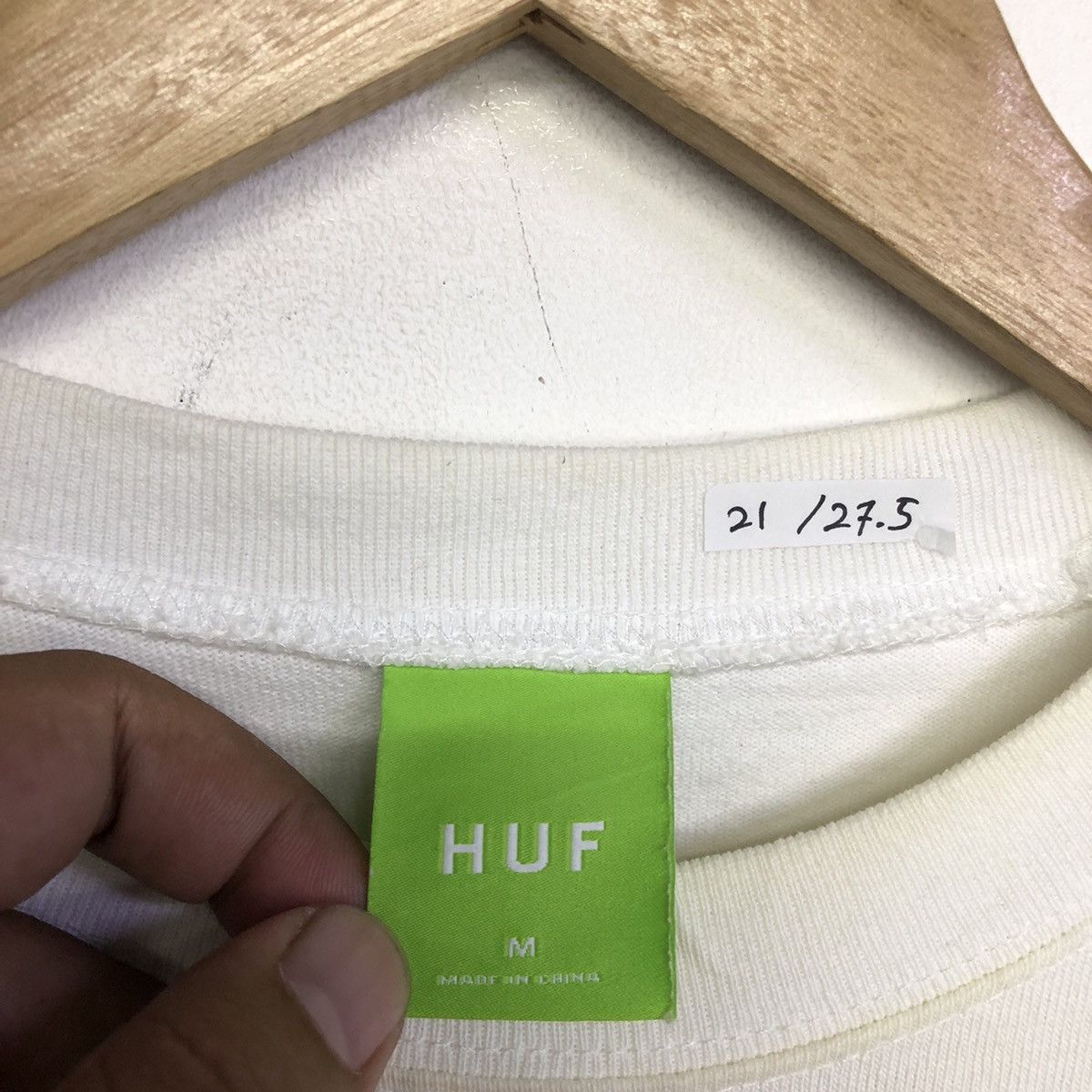 Huf HUF Summer 22 Spellout Backhitt football T-shirt Size US M / EU 48-50 / 2 - 18 Thumbnail