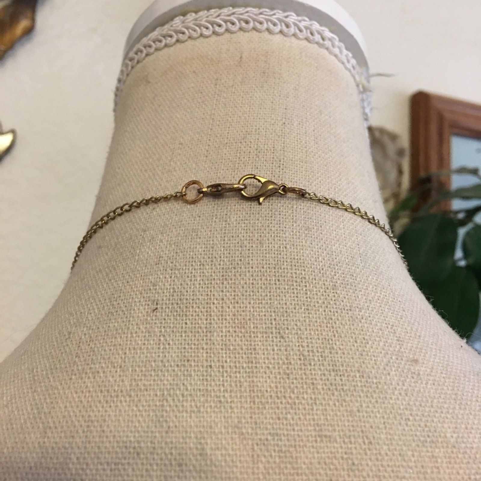Vintage Vintage plastic beaded gold tone chain necklace Size ONE SIZE - 6 Thumbnail