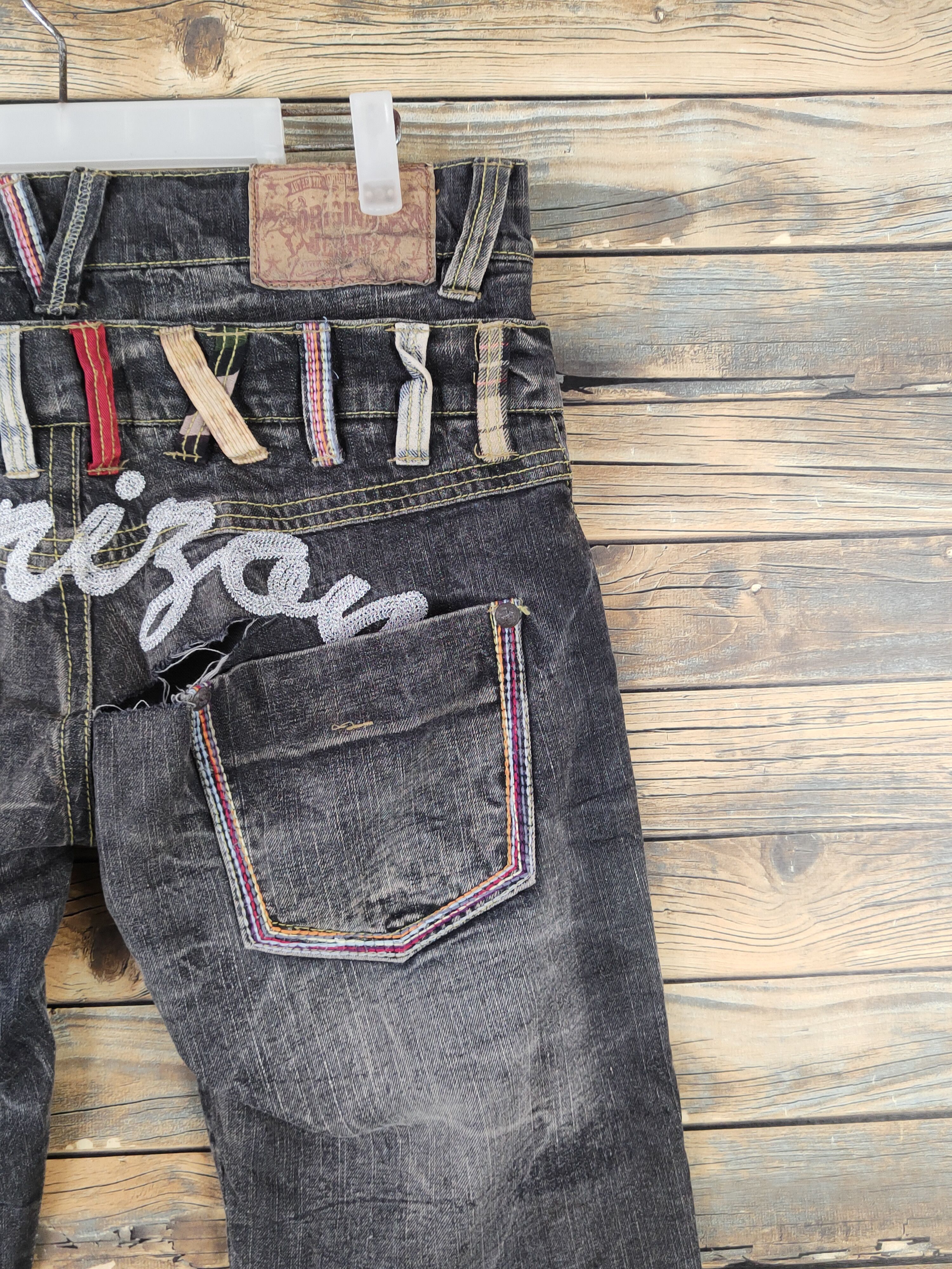 Japanese Brand Original Black Faded Distressed Short Jeans #W1833 Size US 31 - 13 Thumbnail