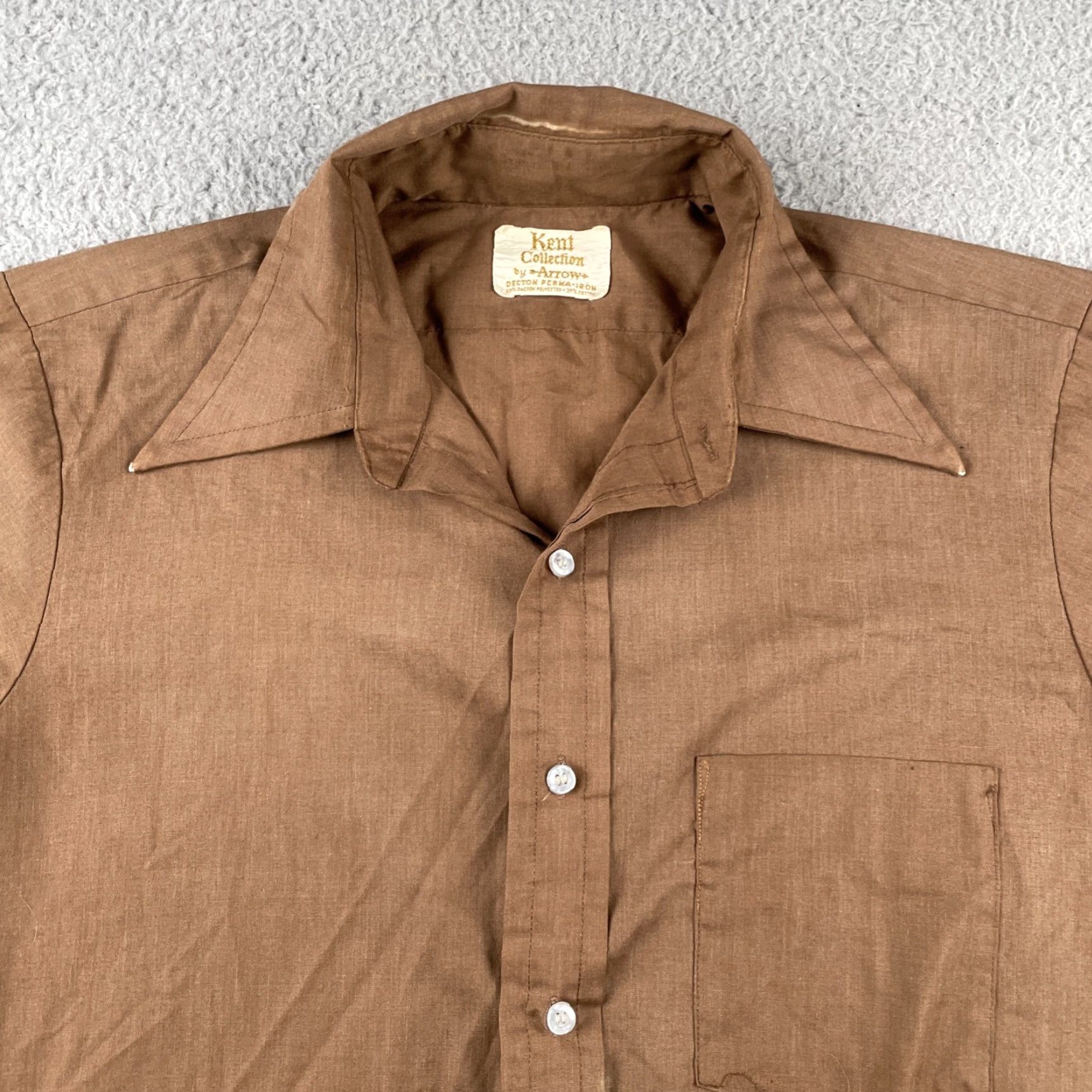 Arrow VINTAGE Arrow Shirt Mens XL Short Sleeve Brown Button Up 80s 90s Size US XL / EU 56 / 4 - 2 Thumbnail
