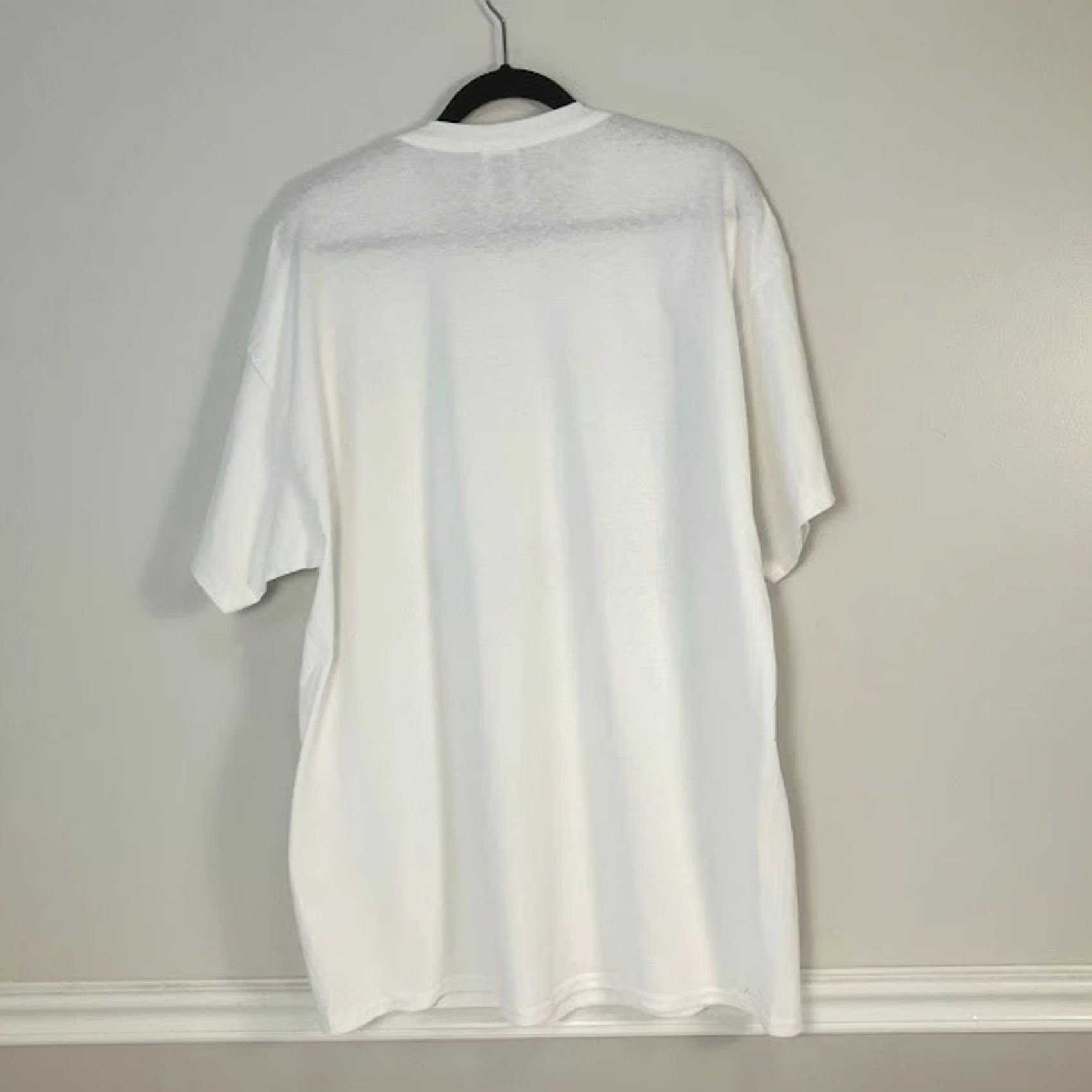 Gildan Yes I Am Bipolar T Shirt Polar Bears LaCroix Tees XL Vintage Gildan White Crew Neck Short Sleeve Mens Graphic Tee Size US XL / EU 56 / 4 - 4 Thumbnail