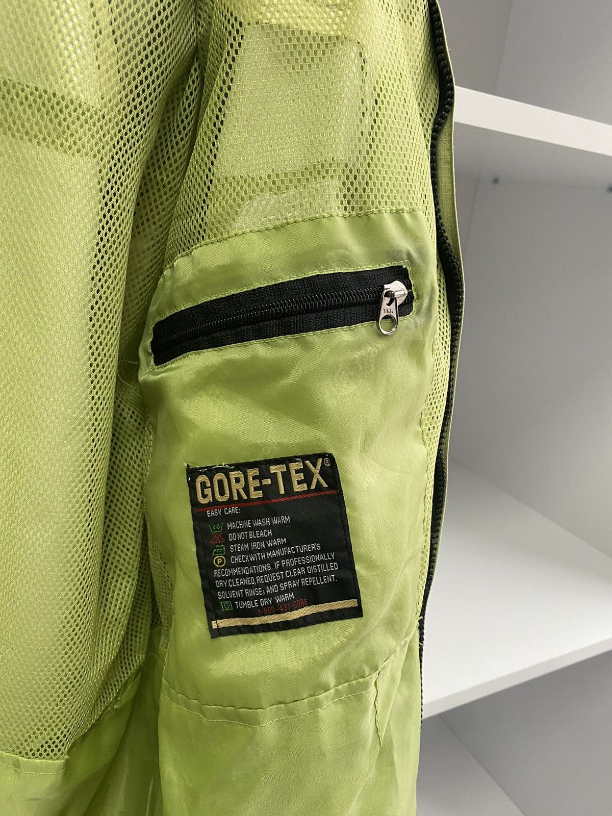The North Face × Vintage Vintage The North Face Summit Gore Tex 2 in 1 Jacket Size US M / EU 48-50 / 2 - 8 Thumbnail