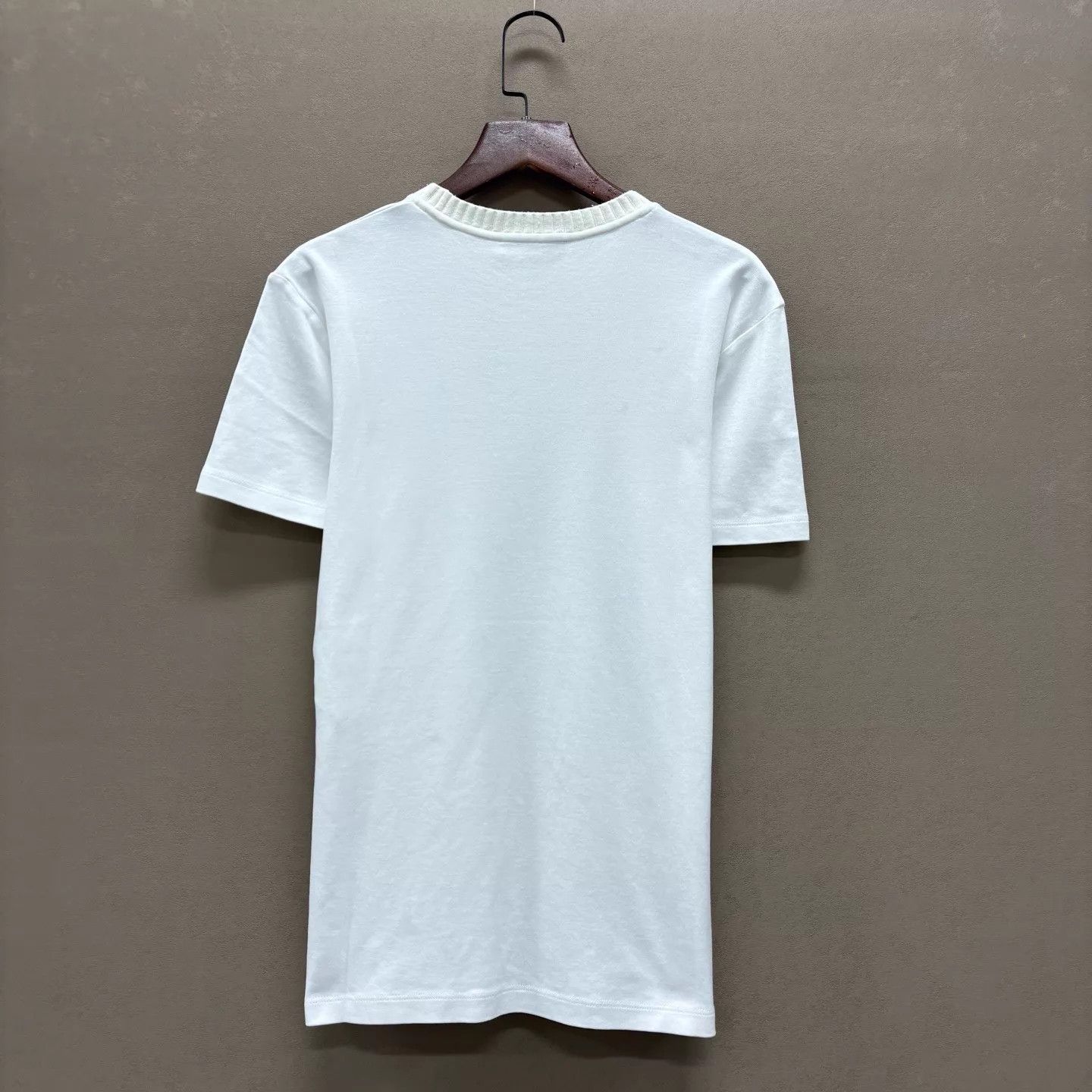 Louis Vuitton LOUIS VUITTON 98 New Minimalist Print SS Tee S Size S / US 4 / IT 40 - 2 Thumbnail