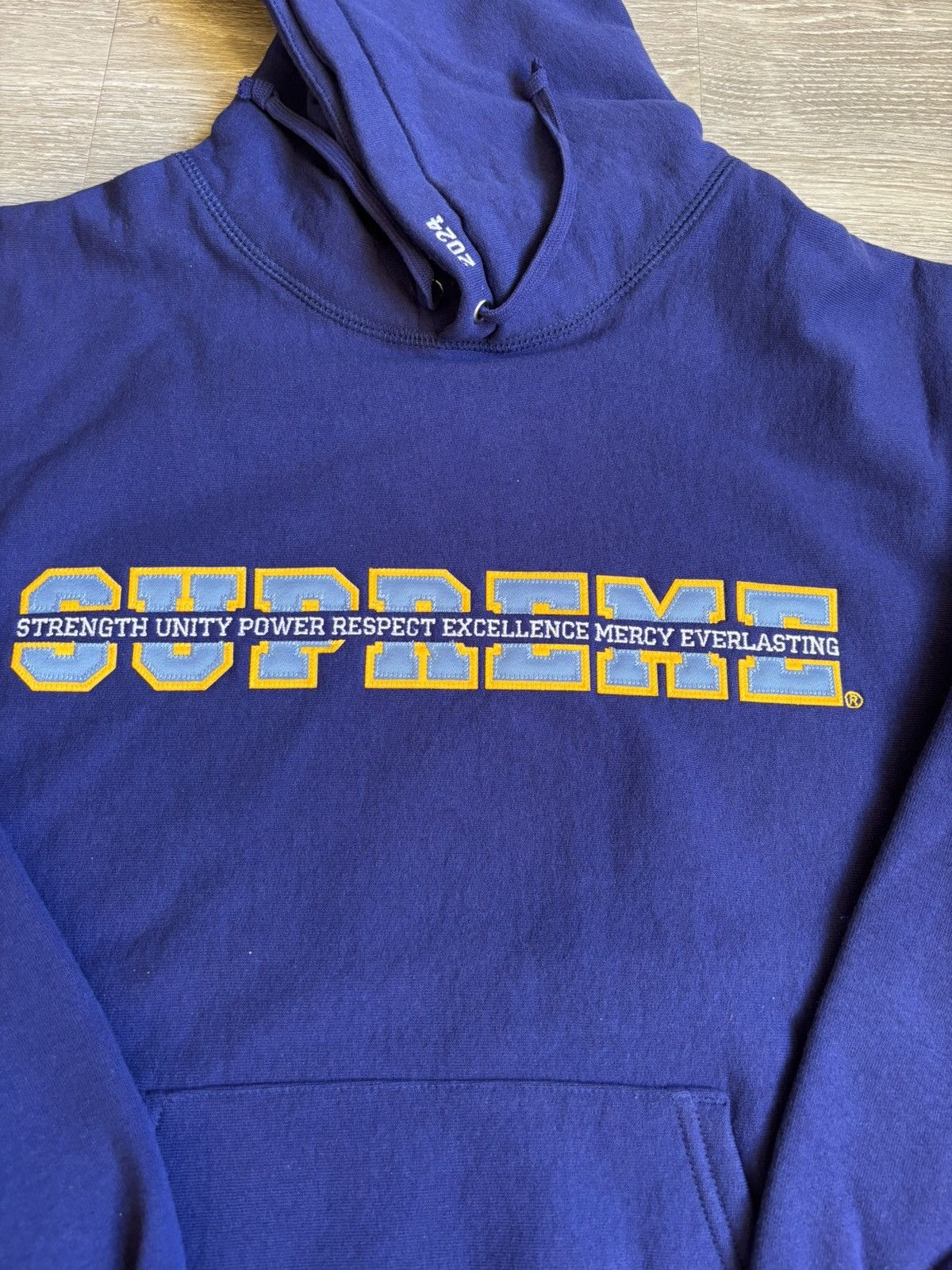 Supreme Supreme Royal Collegiate Acronym Hoodie Size US M / EU 48-50 / 2 - 2 Thumbnail