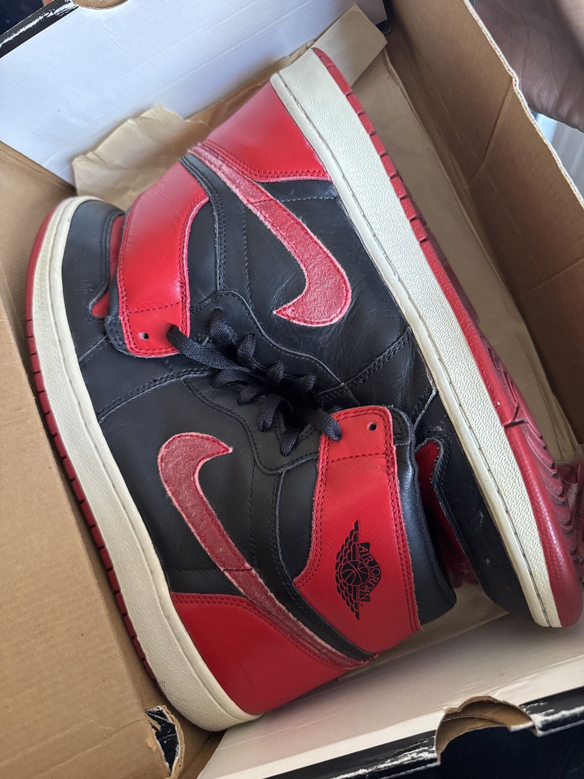 Jordan Brand 2001 Jordan 1 Retro Bred Size US 12 / EU 45 - 8 Thumbnail