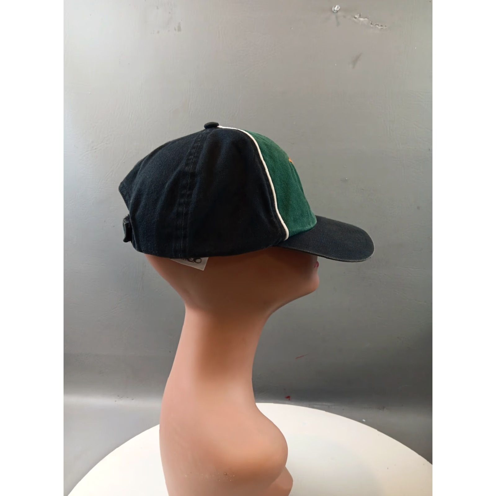 Disney VINTAGE Walt Disney World Hat Cap Adult Green Black Snapback Winnie The Pooh Tiger OSFA Baseball Cap Mens Womens Unisex Contemporary Casual Size ONE SIZE - 6 Thumbnail
