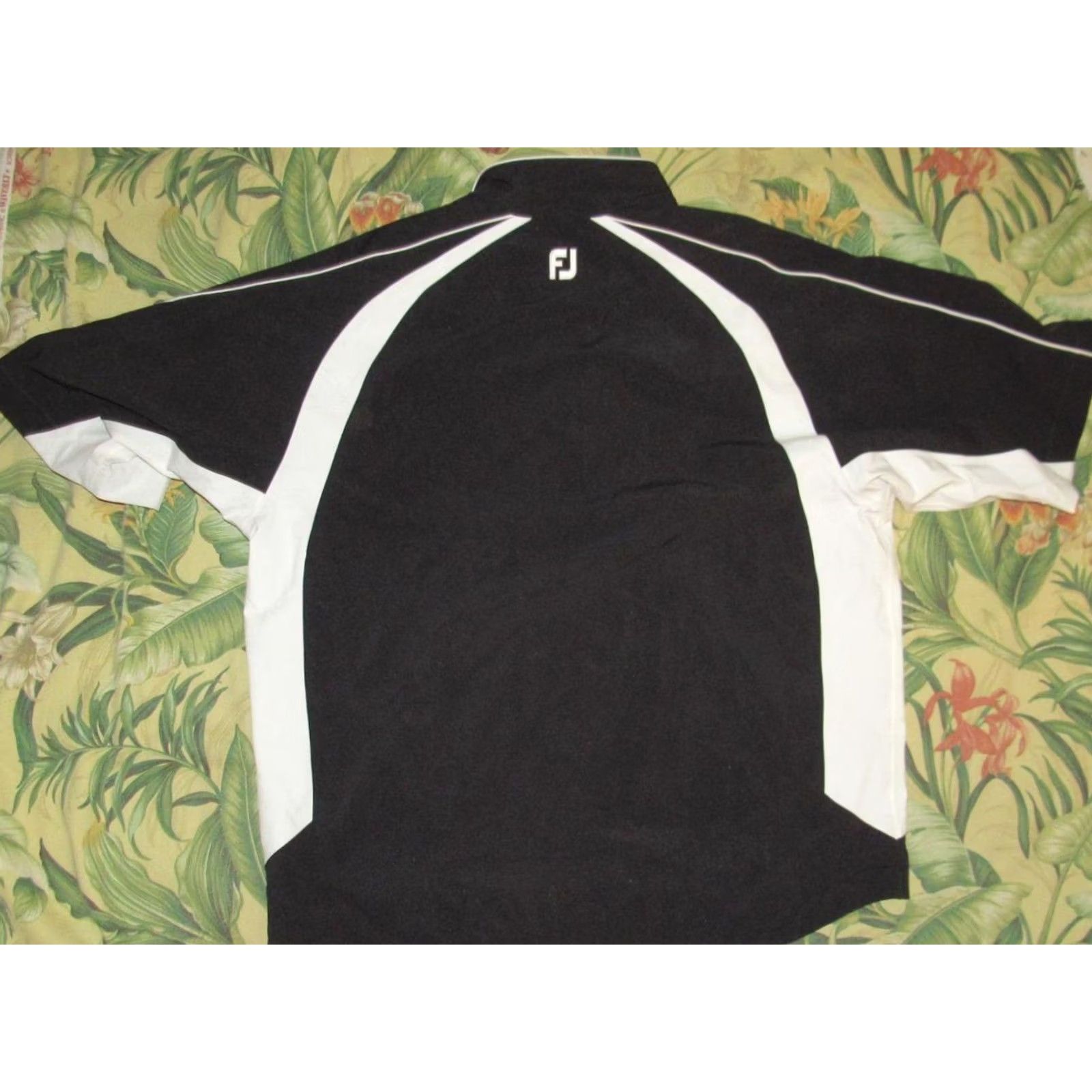 Footjoy FOOTJOY Tour Collection Black White 1/2 Zip Short Sleeve Golf Jacket Large Size US 33 - 3 Thumbnail