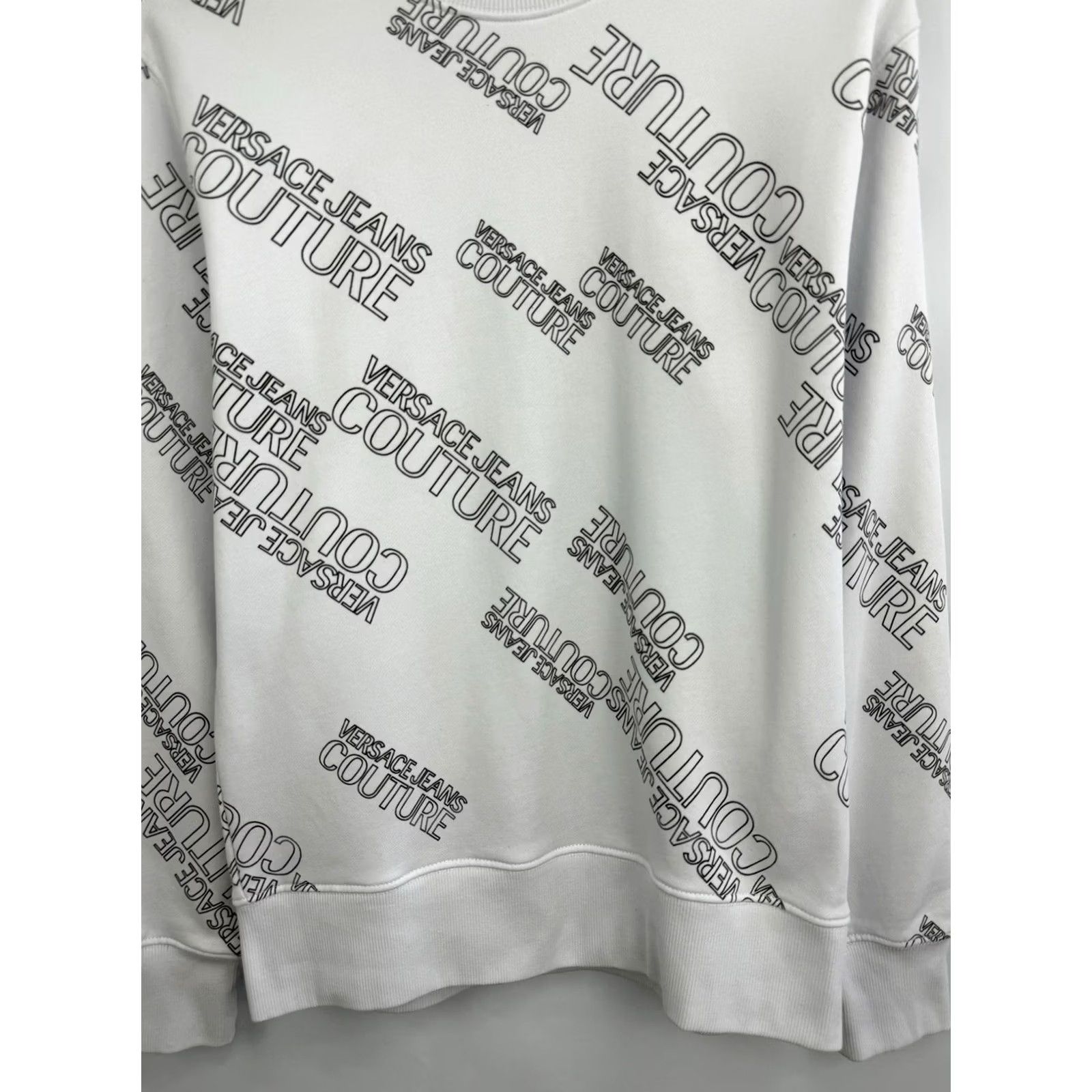 Versace Jeans Couture VINTAGE Versace Jeans Couture Sweatshirt Retro Hype Y2K XS White Mens Pullover XS/S Regular Size Size US XS / EU 42 / 0 - 4 Thumbnail