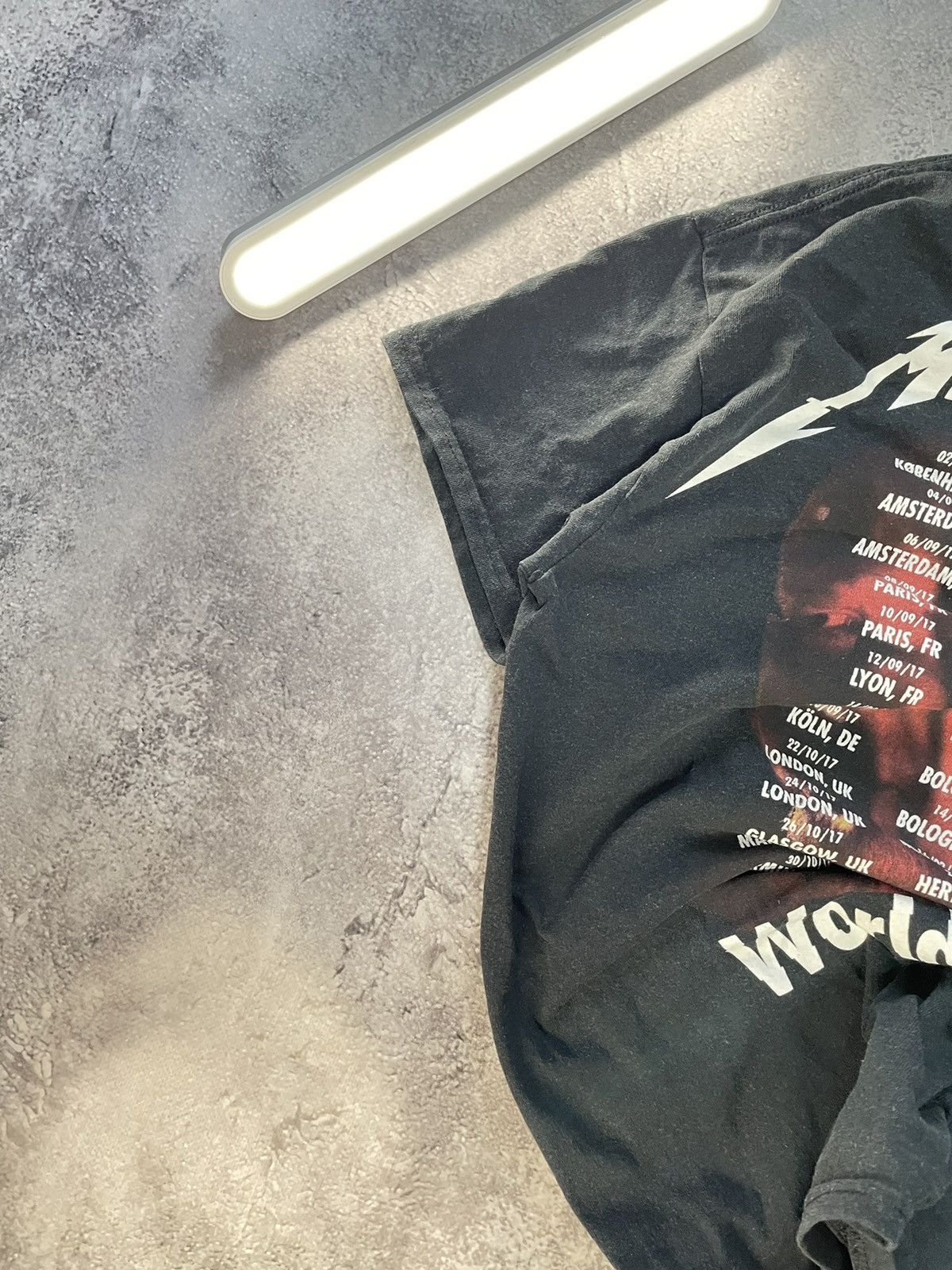 Metallica Metallica Hardwired Worldwired Tour TShirt Official Band Tee Size US S / EU 44-46 / 1 - 13 Thumbnail