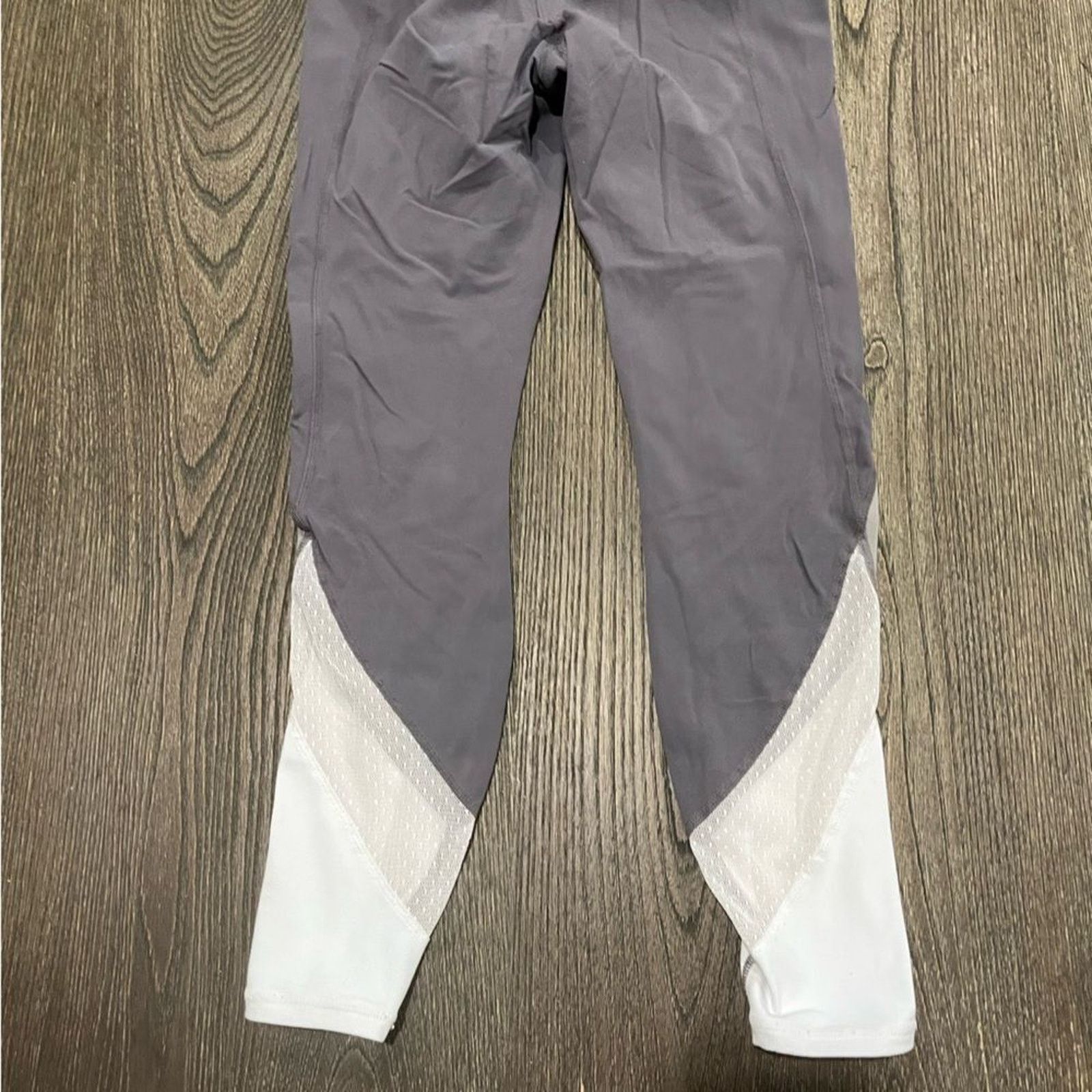 Athleta Athleta Salutation Leggings Mesh Colorblock High Rise Yoga Size 24" / US 00 / IT 34 - 6 Thumbnail
