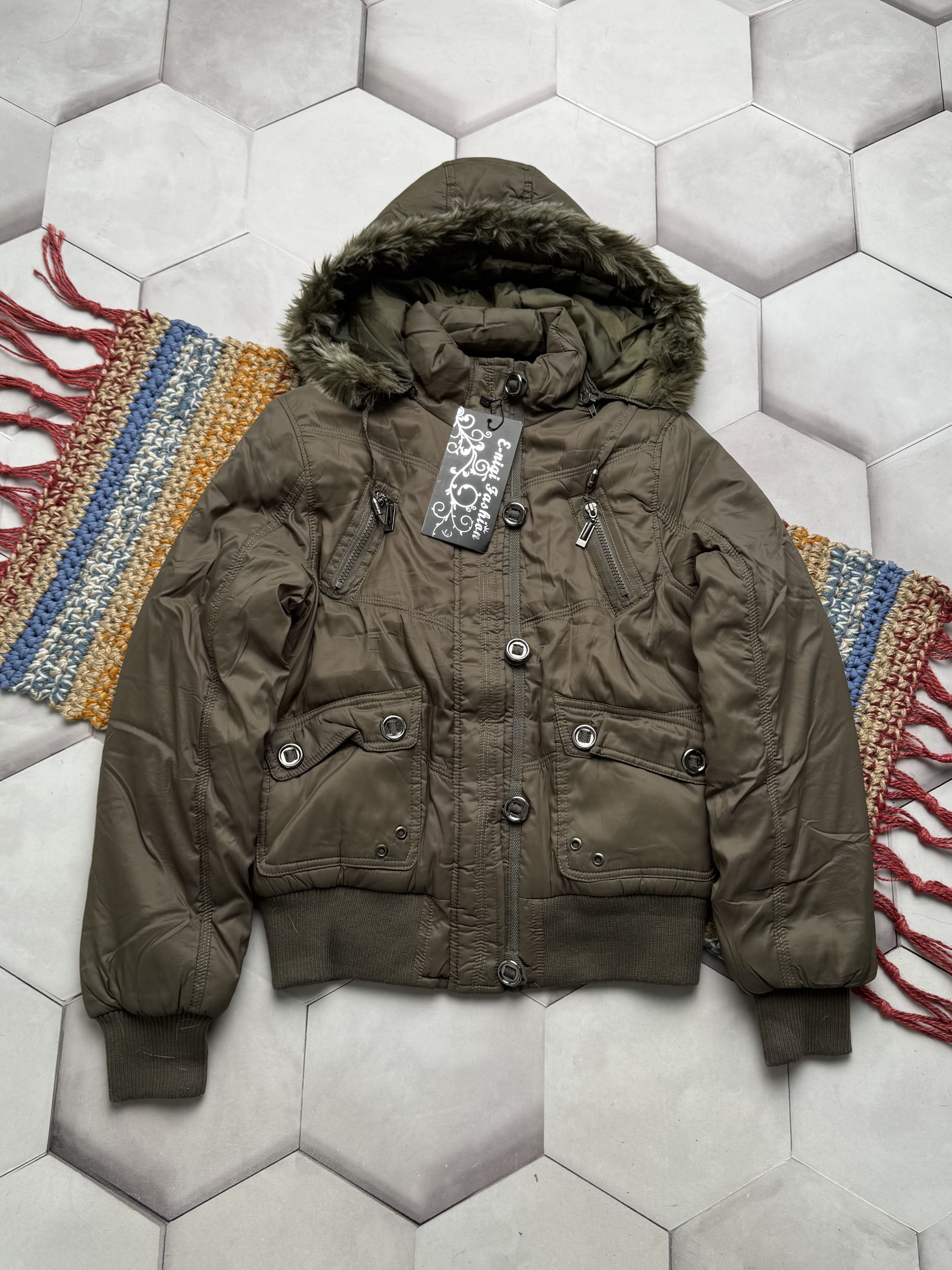 Japanese Brand Vintage Cropped Jacket (E4) Size S / US 4 / IT 40 - 1 Thumbnail