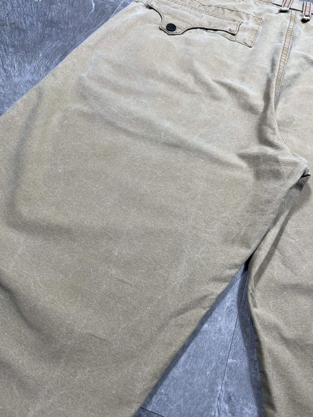 Levi's Levi’s Vintage Rare Beige Cargo Shorts Size 34 Size US 34 / EU 50 - 6 Thumbnail
