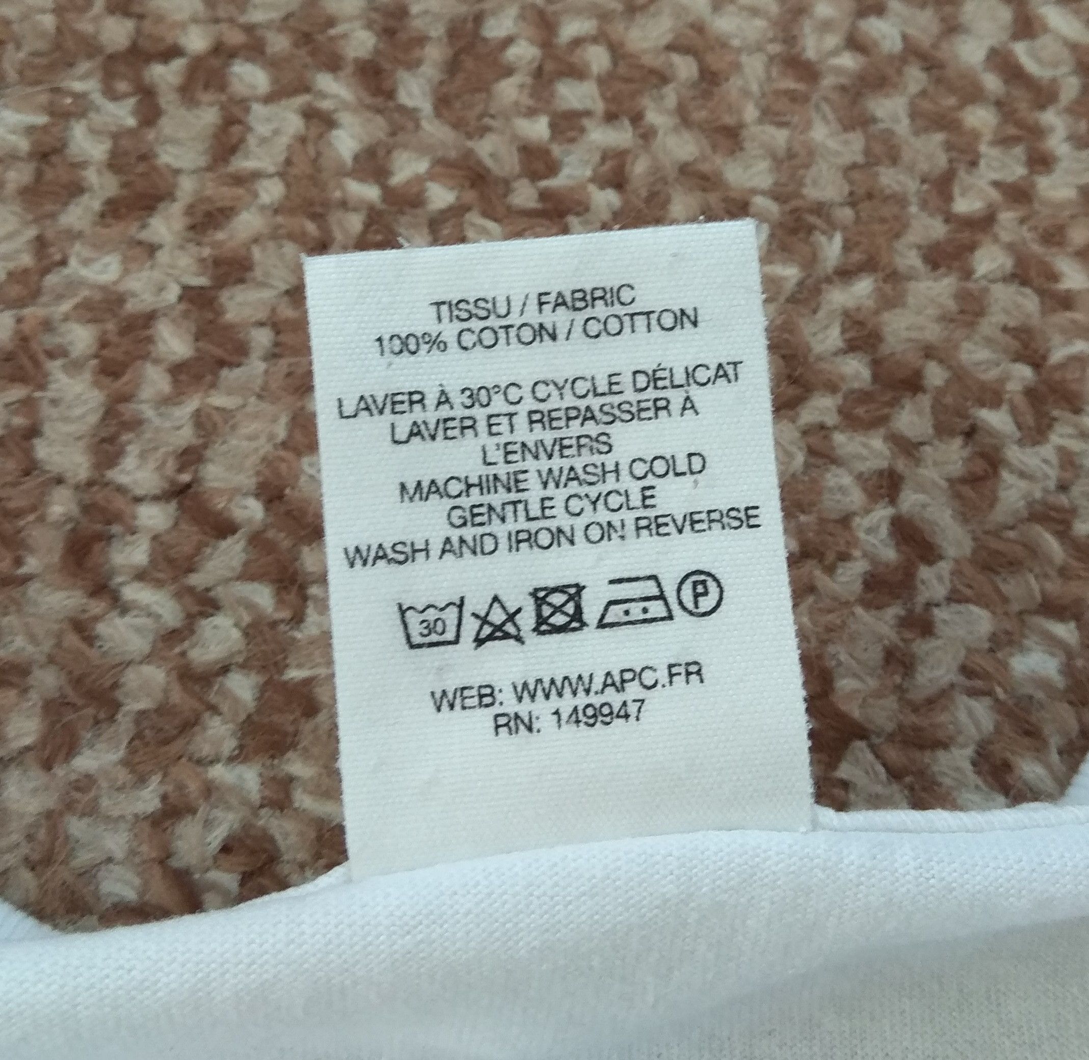 A.P.C. A.P.C. Short Sleeve Tee T Shirt made in USA Size US S / EU 44-46 / 1 - 7 Thumbnail