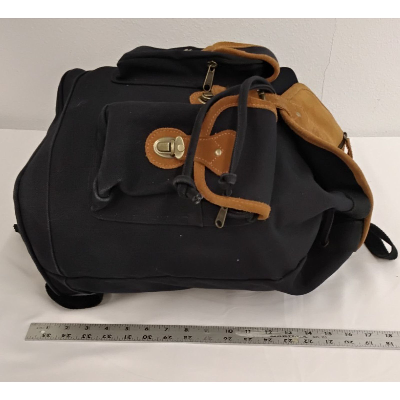 Eddie Bauer Eddie Bauer Canvas Backpack Black With Leather Trim Vintage Size ONE SIZE - 17 Thumbnail