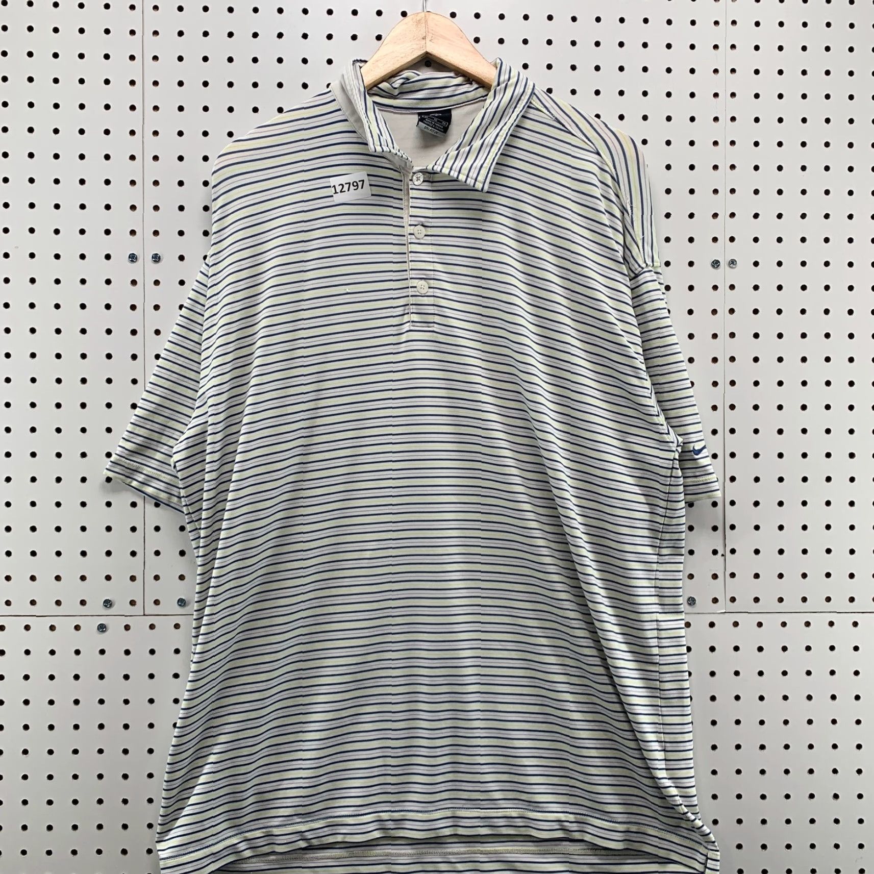 Nike VINTAGE Nike Golf Dri-Fit Mens Short Sleeved Black Blue Yellow Striped Polo Size XL Size US XL / EU 56 / 4 - 5 Thumbnail