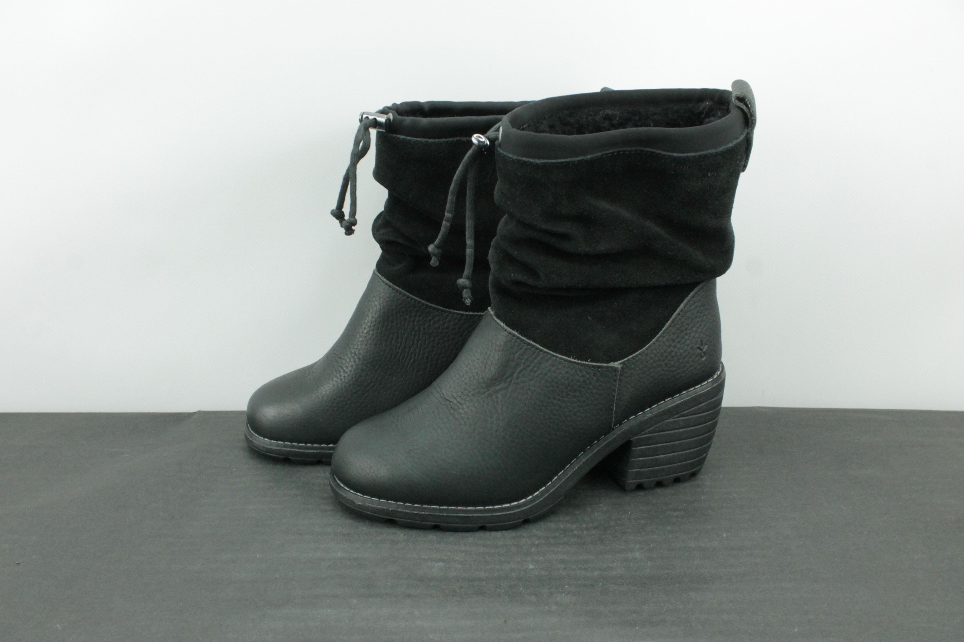 Other EMU Australia Cooma Black Leather Merino Lined Ankle Boots Size US 6 / IT 36 - 4 Thumbnail