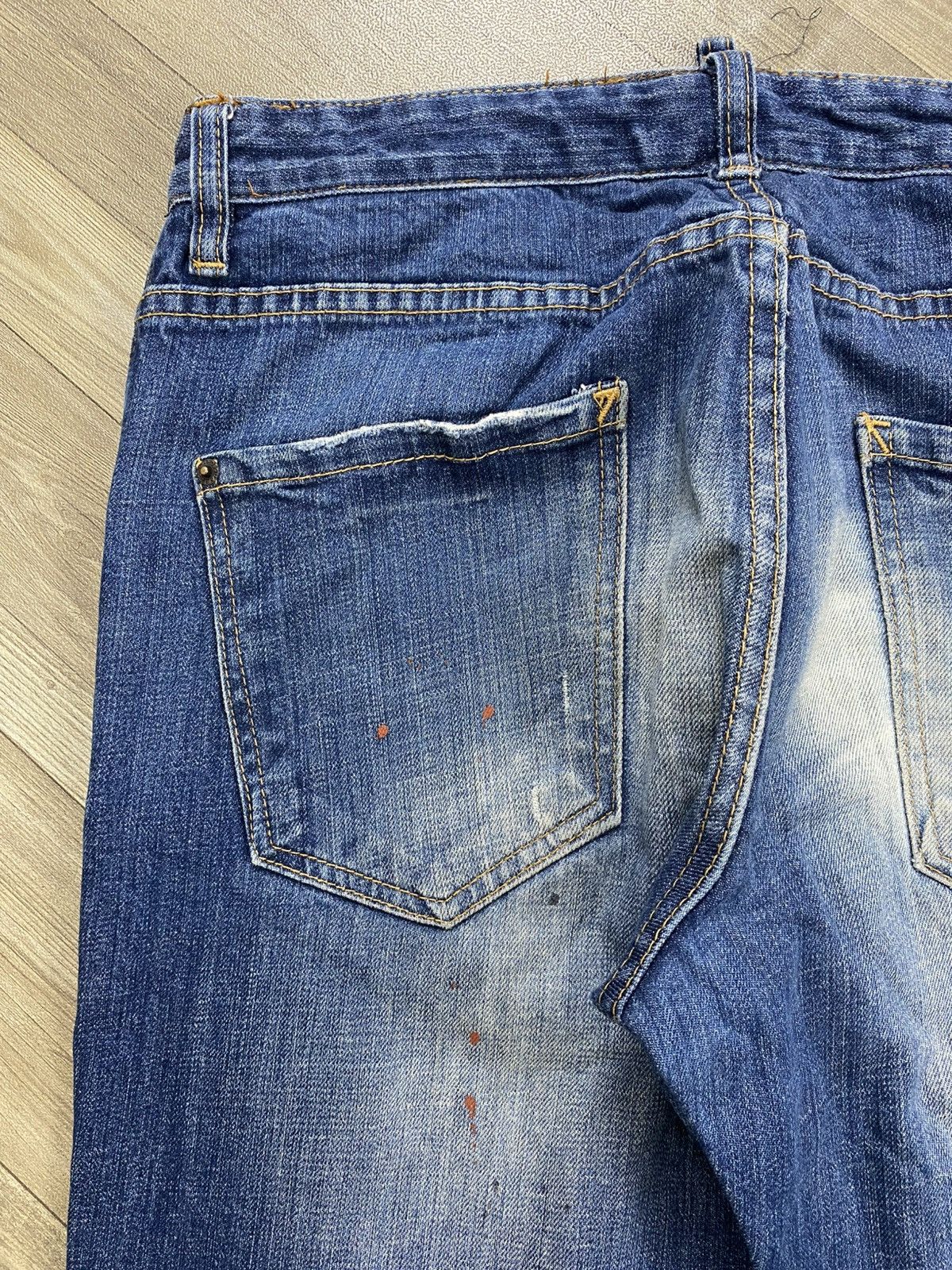 Dsquared2 2000s Dsquared2 Busted Distressed Patch Y2K Hype Faded Jeans Size US 31 - 12 Thumbnail