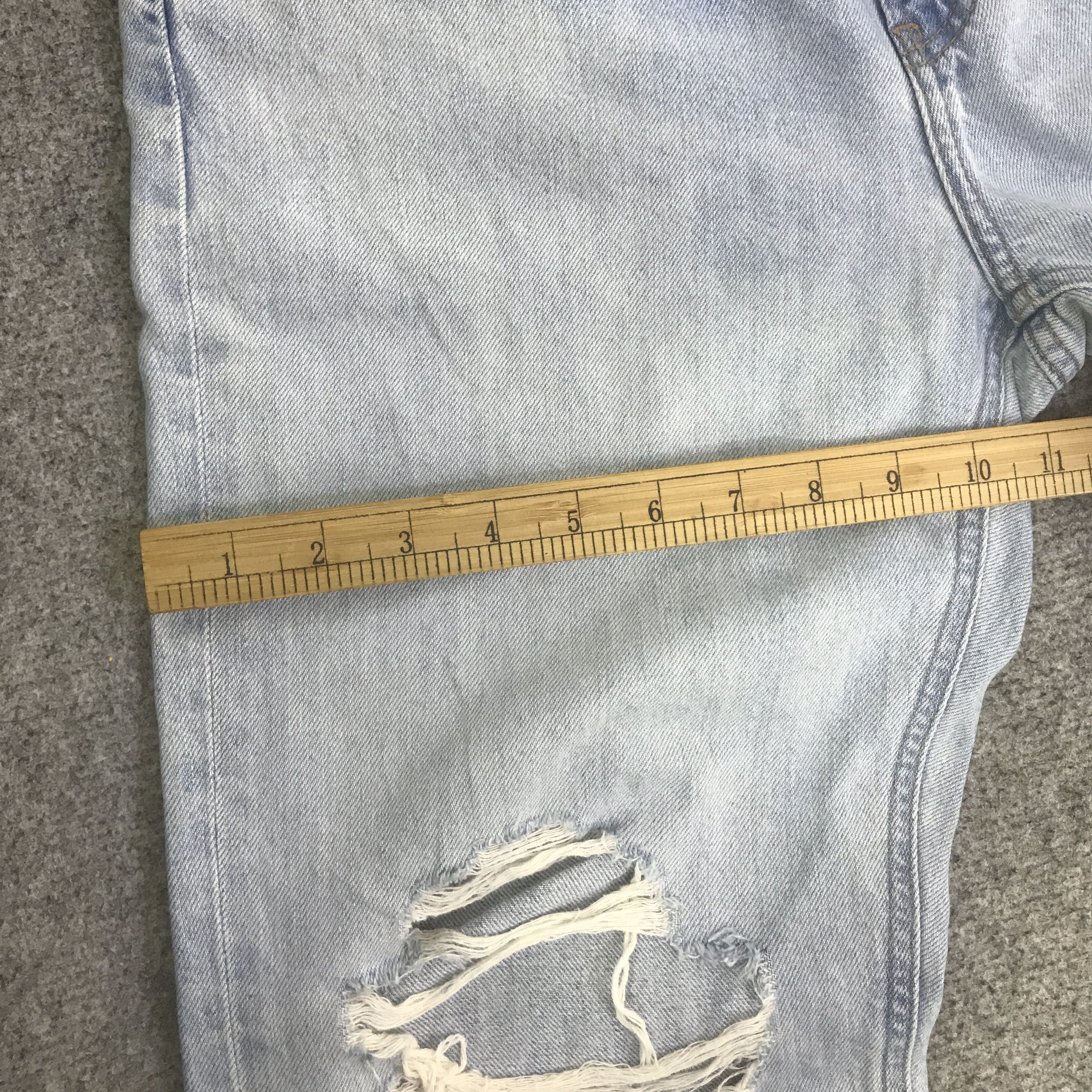 Japanese Brand JAPAN UNIQLO DISTRESSED DENIM JEANS PANTS K129B11 Size US 28 / EU 44 - 9 Thumbnail